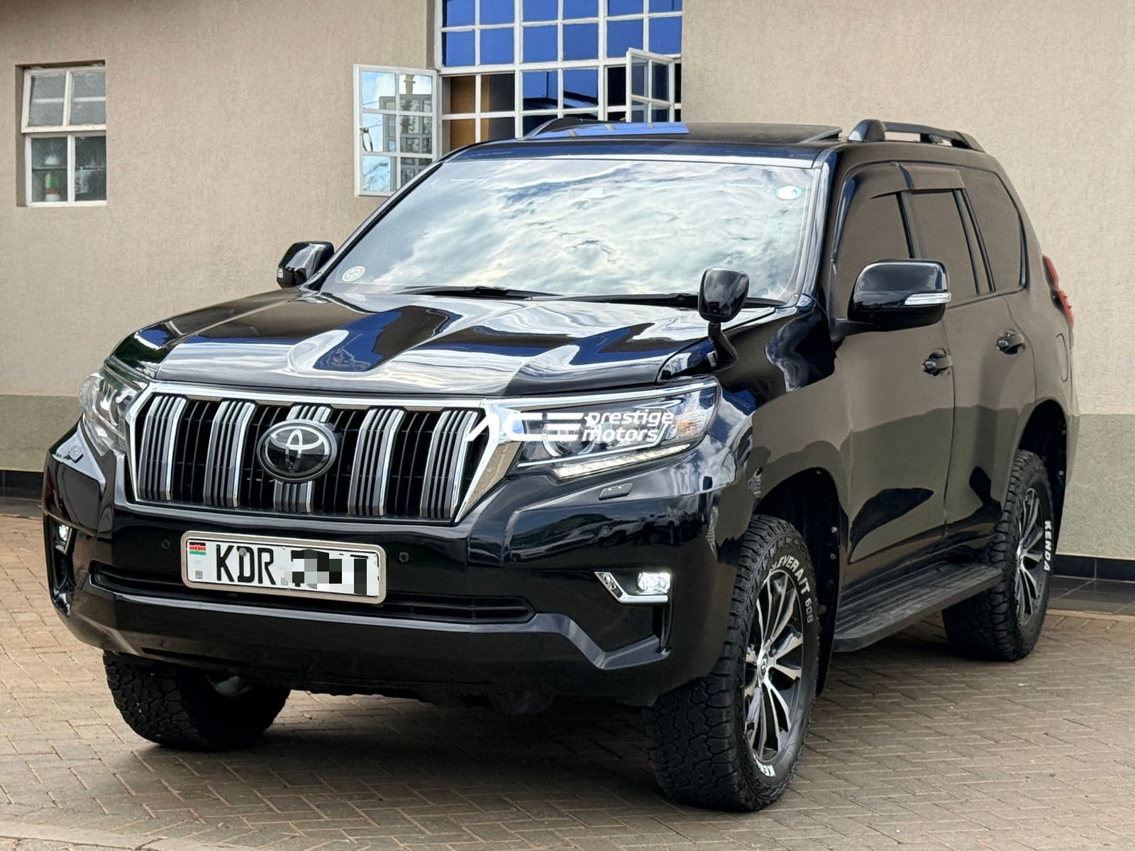 Image of Toyota Land Cruiser Prado TX YOM - 2017
