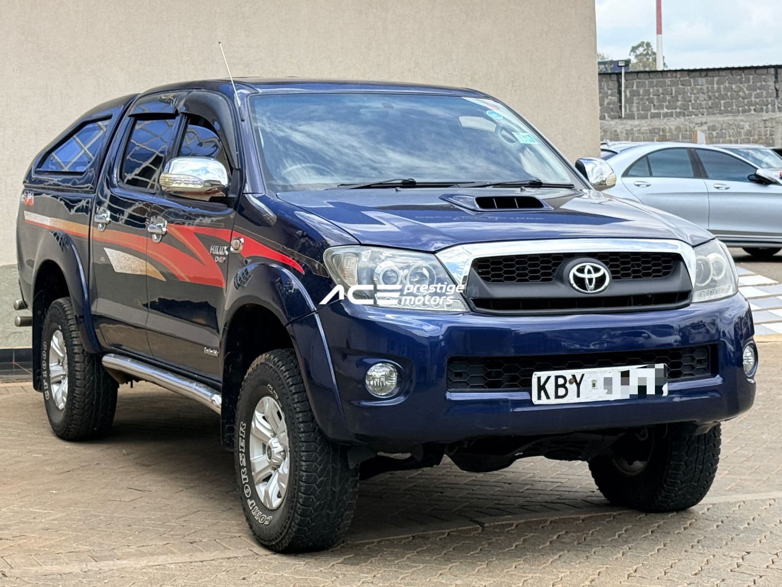 Image of  Toyota Hilux YOM - 2007