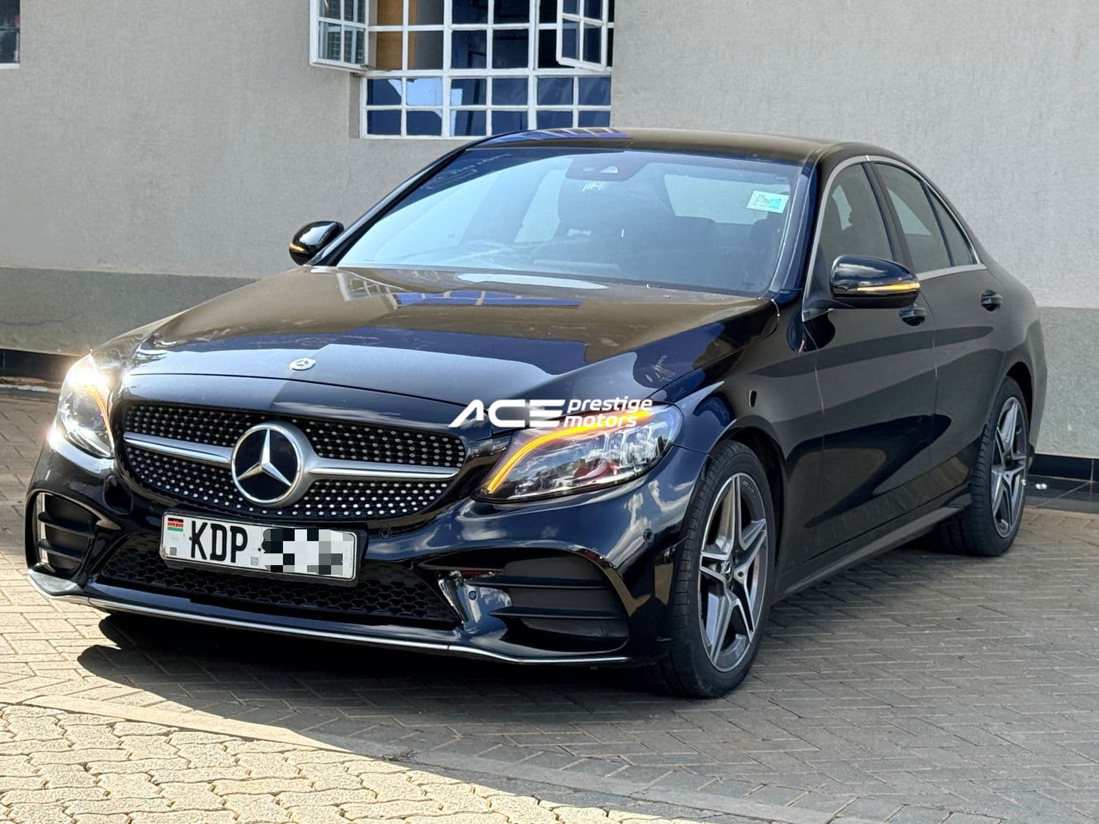 Image of Mercedes-Benz C220d YOM - 2019