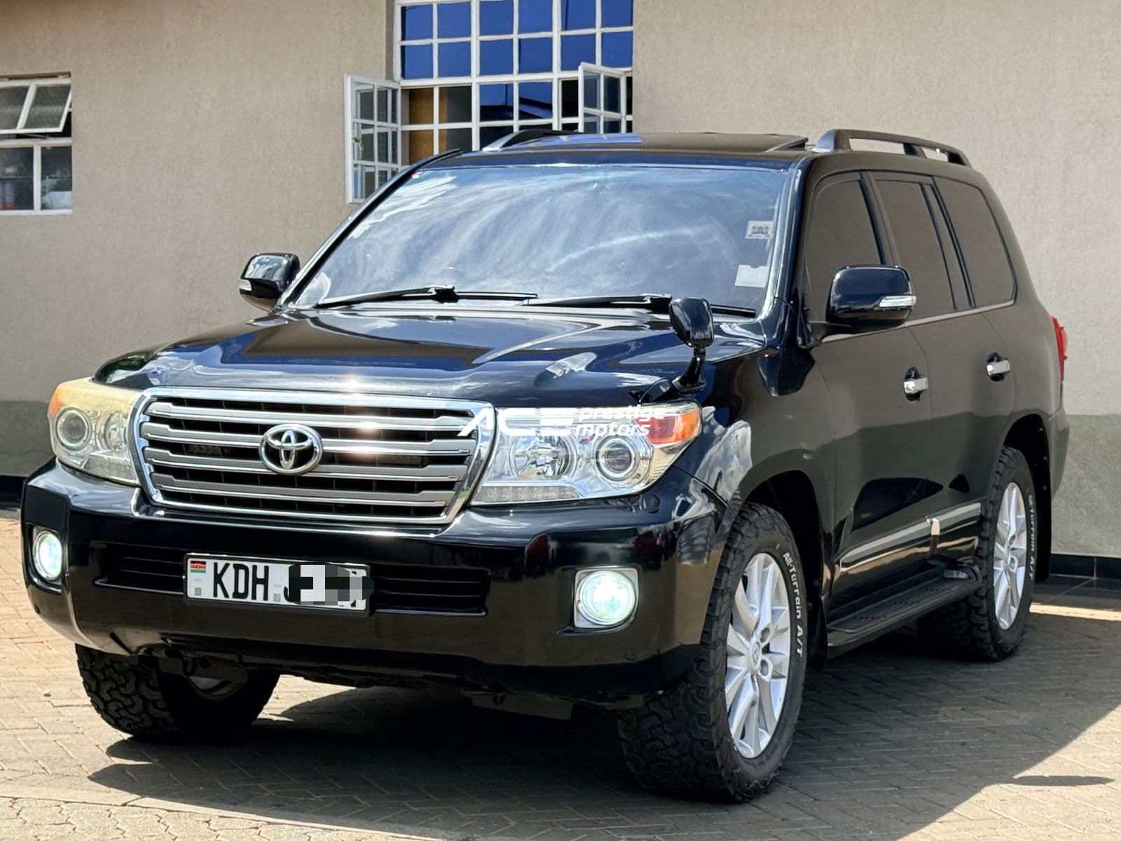 Image of Toyota Land Cruiser LC200 ZX  YOM - 2015