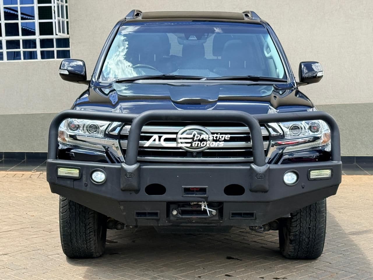 Image of Toyota Land Cruiser Sahara LC200 YOM - 2018