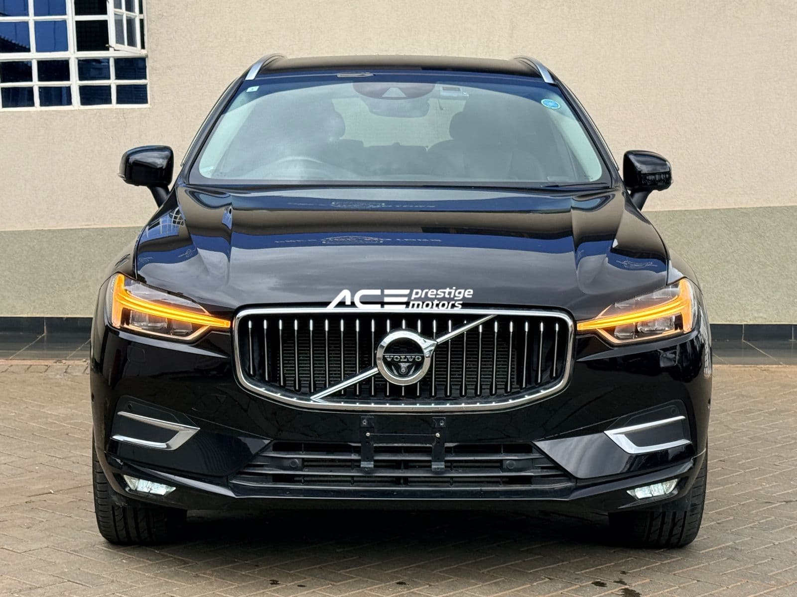 Image of Volvo XC60 T5 Inscription AWD YOM - 2018