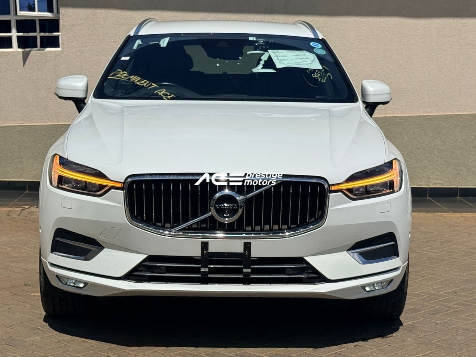 Image of Volvo XC60 D4 Inscription AWD YOM - 2018