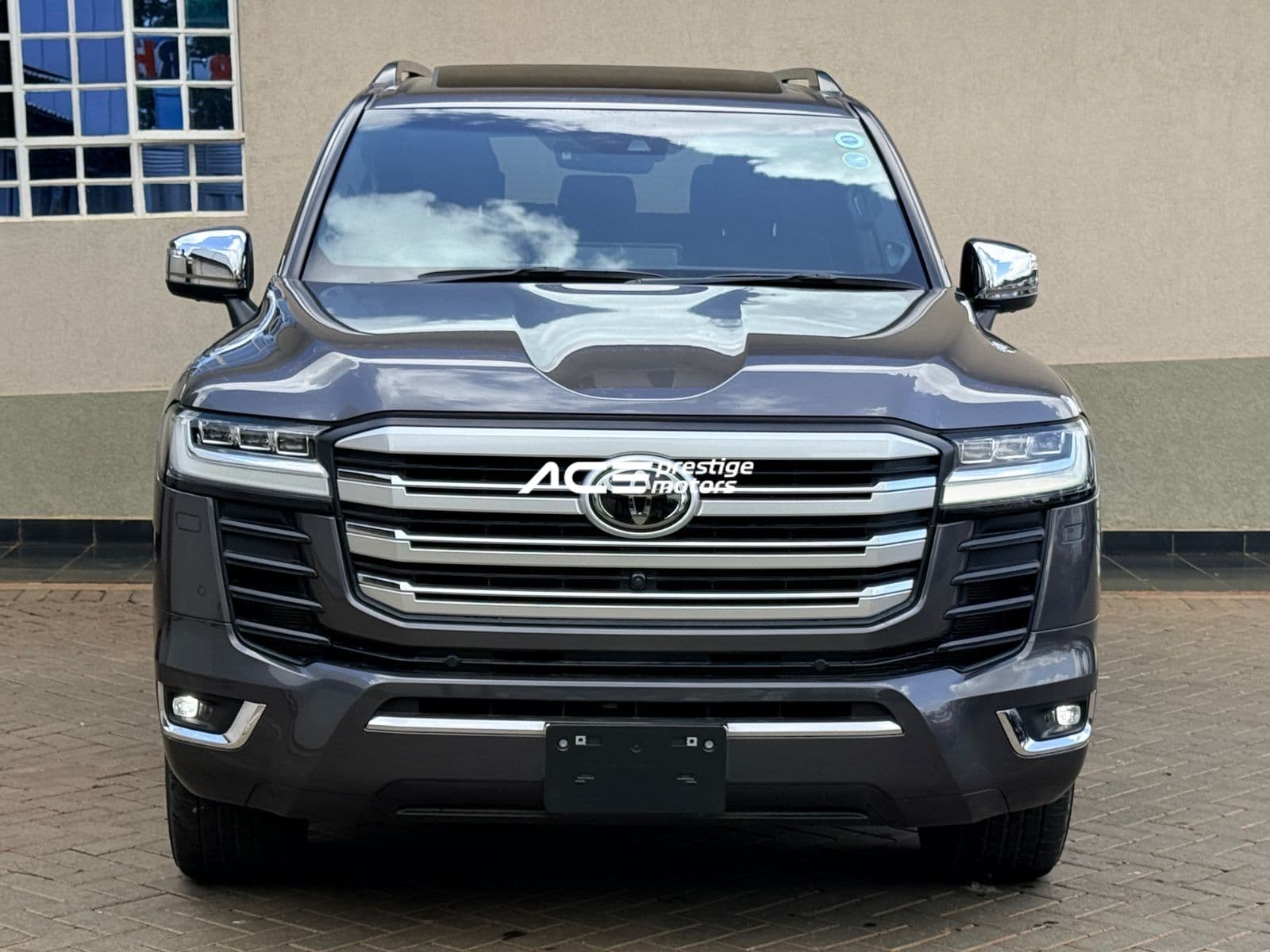Image of Toyota Land Cruiser LC300 ZX YOM - 2022