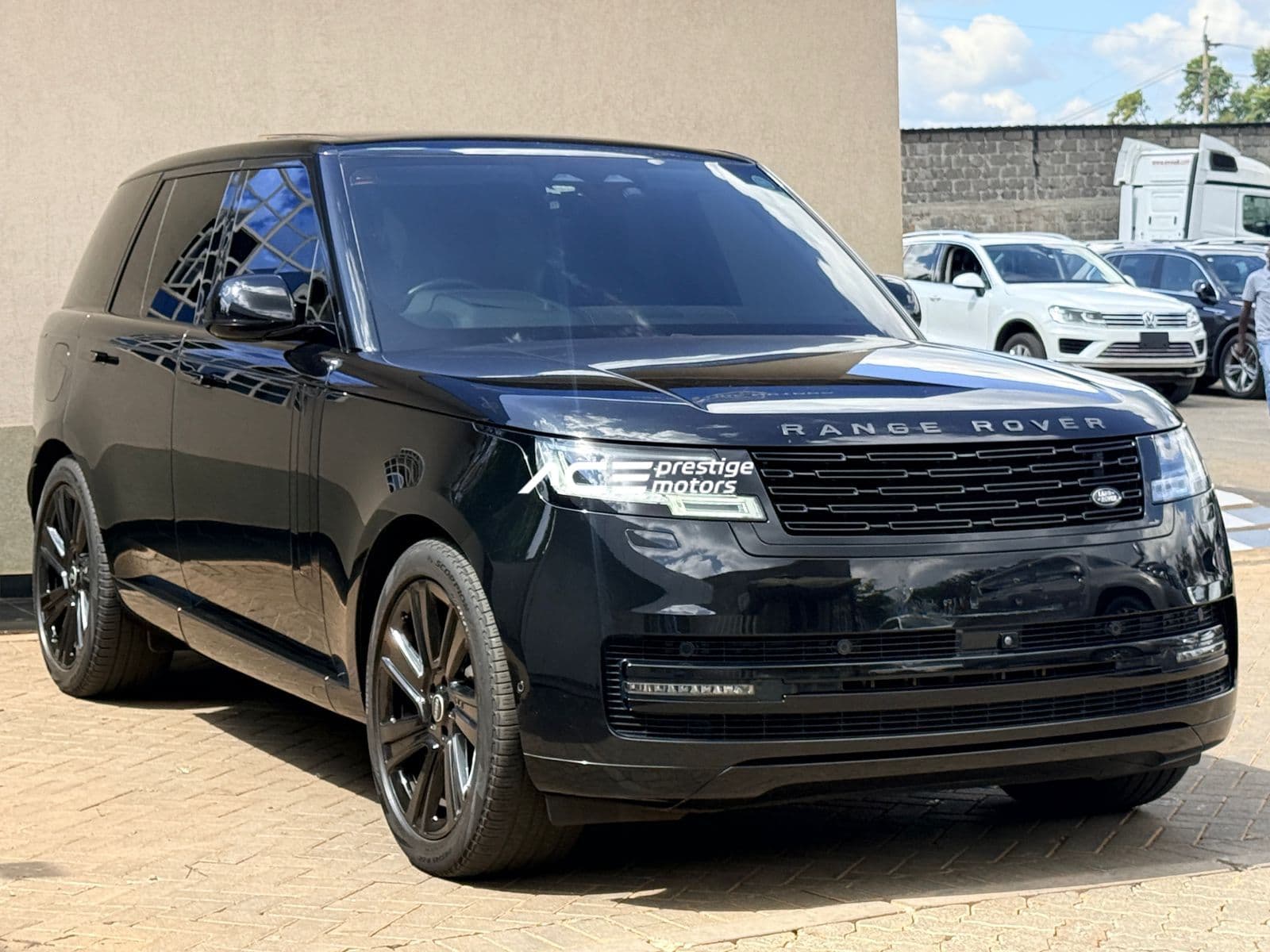 Image of Range Rover Vogue P400 HSE YOM - 2022
