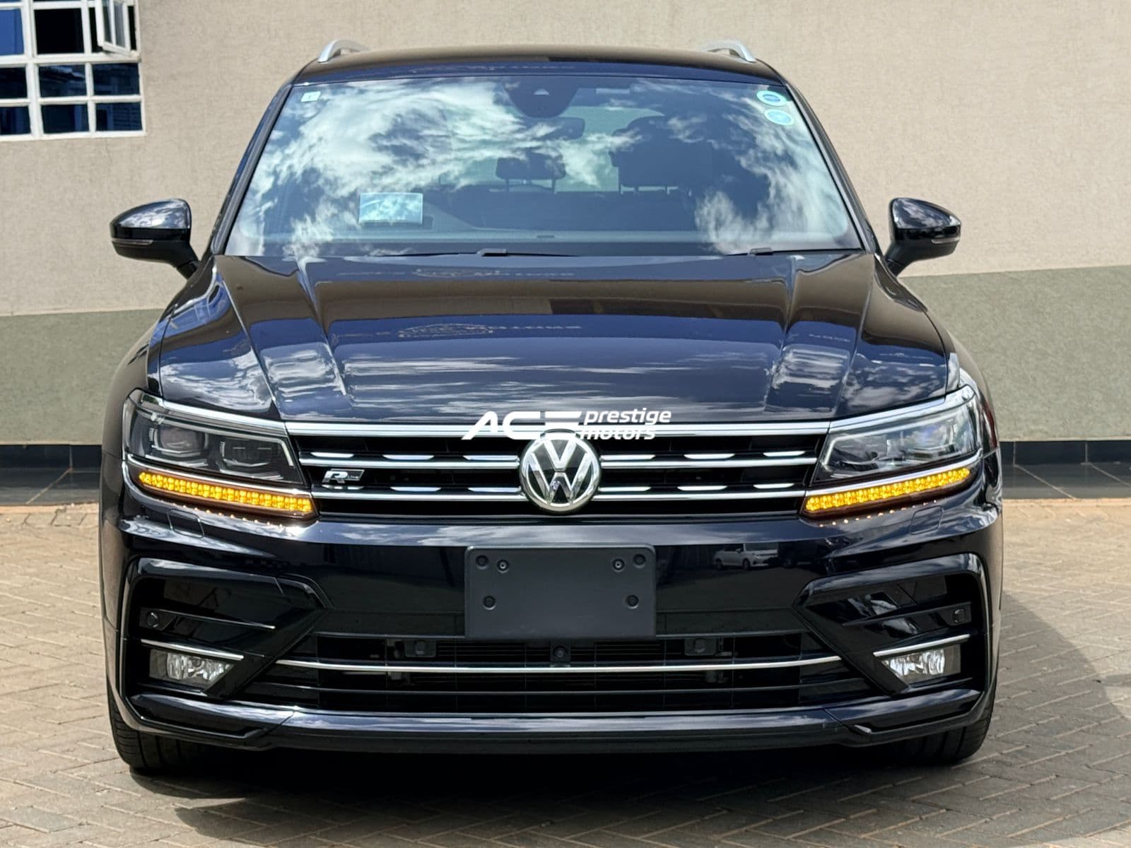 Image of Volkswagen Tiguan R-Line YOM - 2018