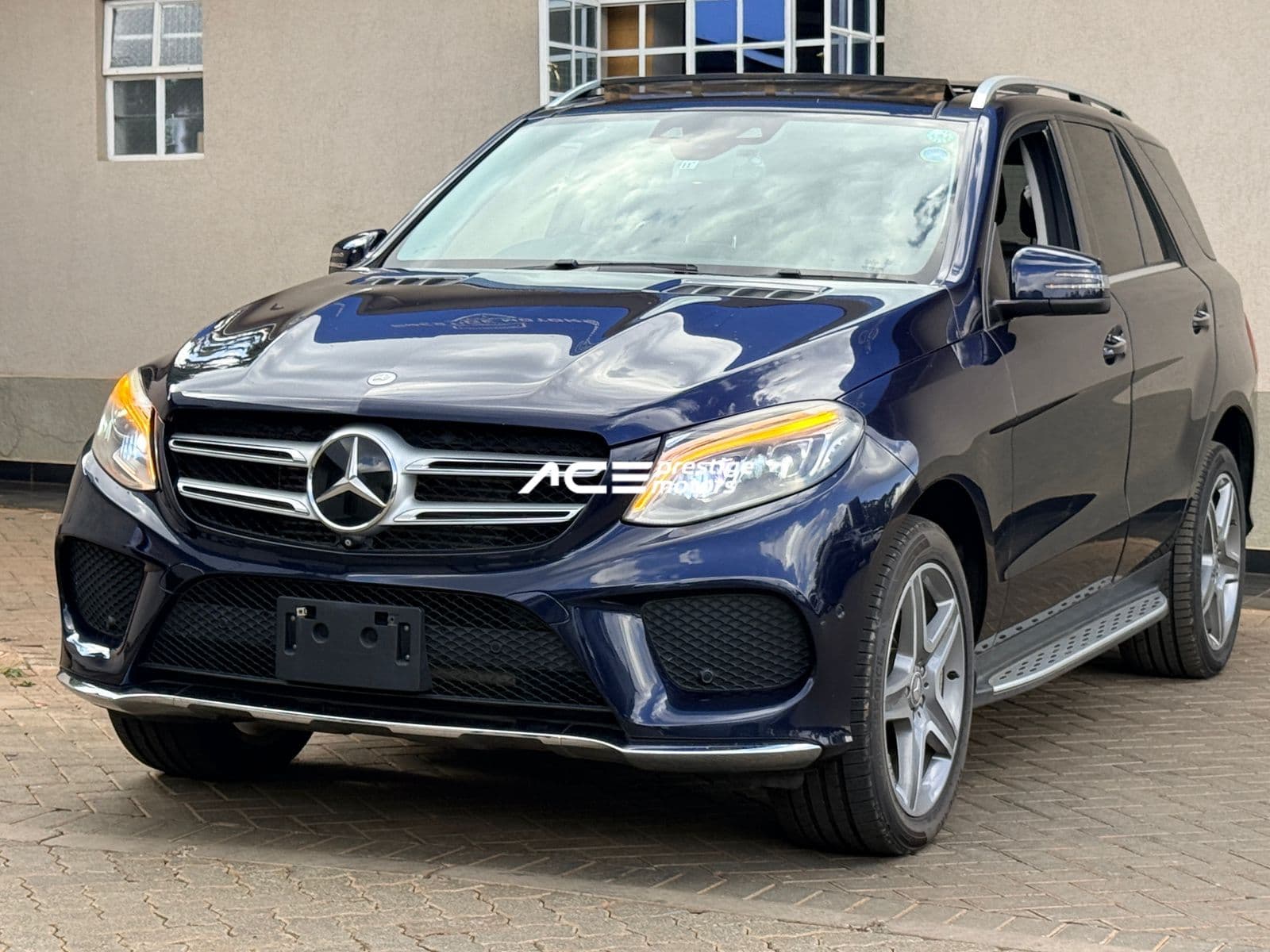 Image of Mercedes Benz GLE 350d YOM - 2015