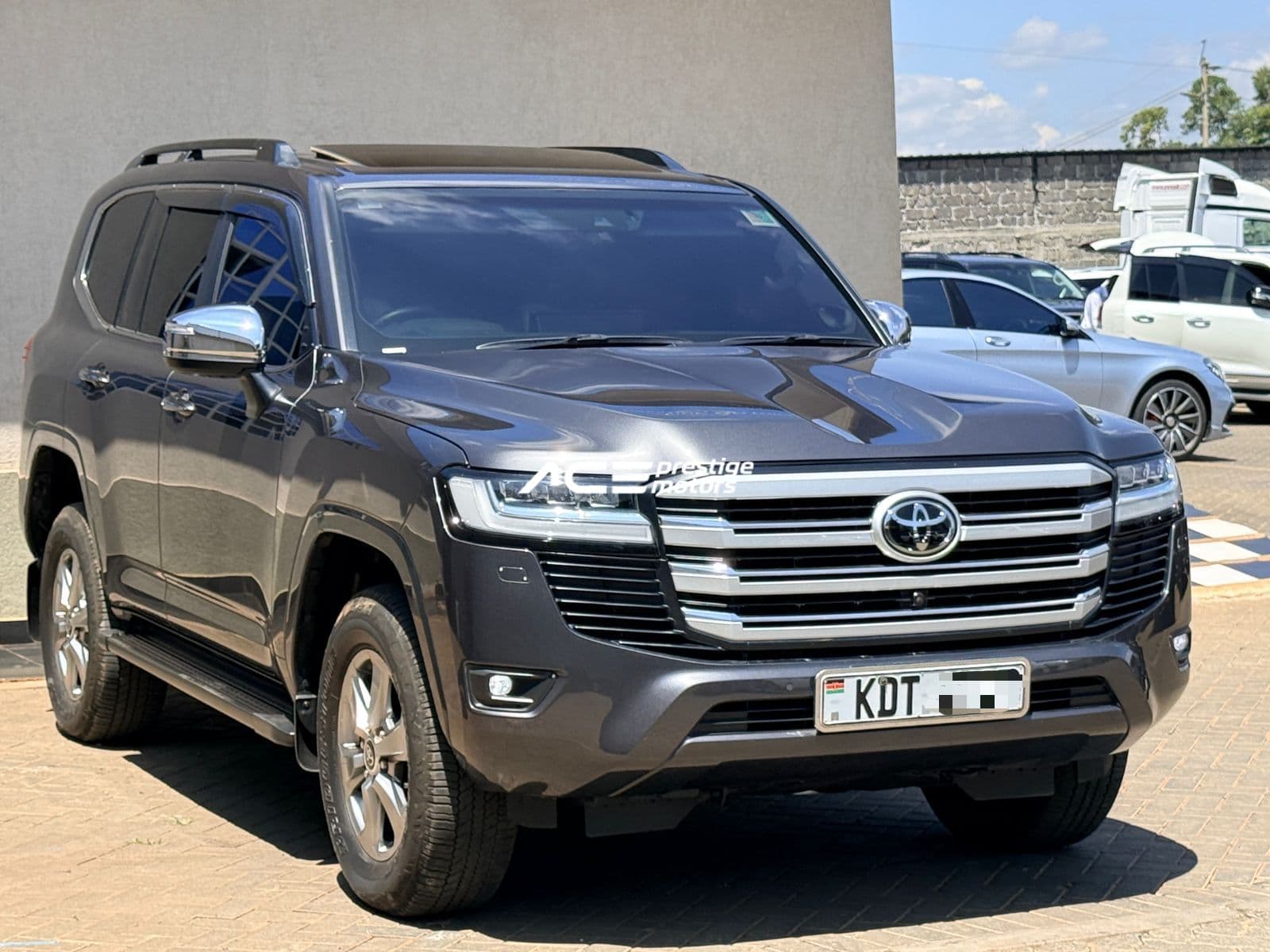 Image of Toyota Land Cruiser LC300 Sahara  YOM - 2024