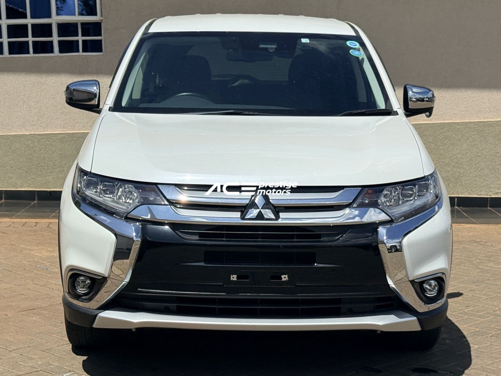 Image of Mitsubishi Outlander YOM - 2018