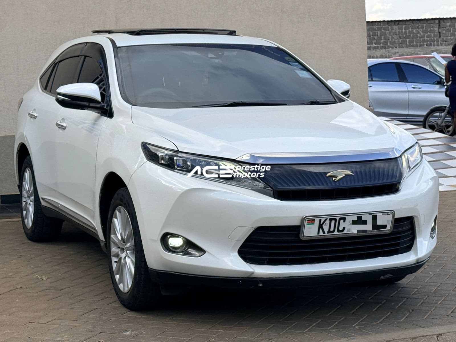 Image of Toyota Harrier  YOM - 2015