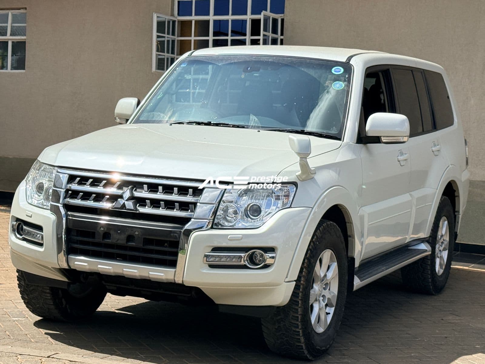 Image of Mitsubishi Pajero YOM - 2018