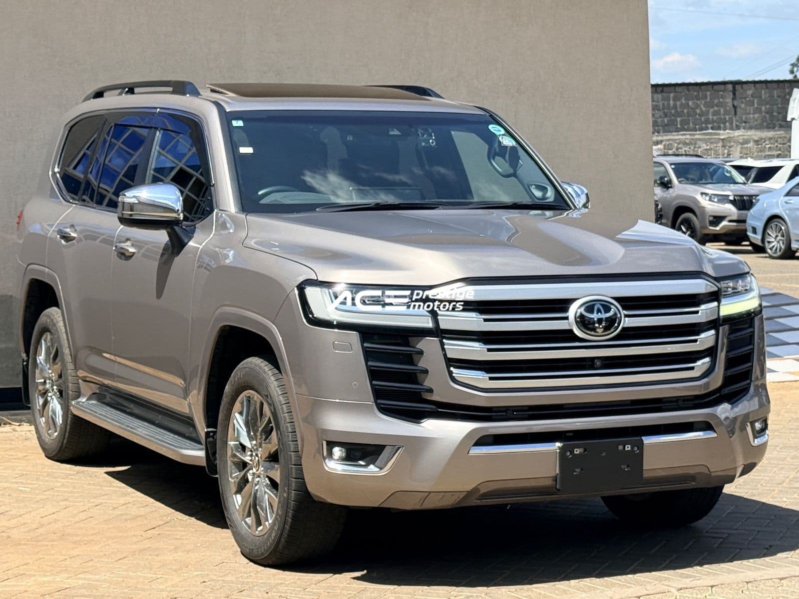 Image of Toyota Land Cruiser LC300 ZX YOM - 2022