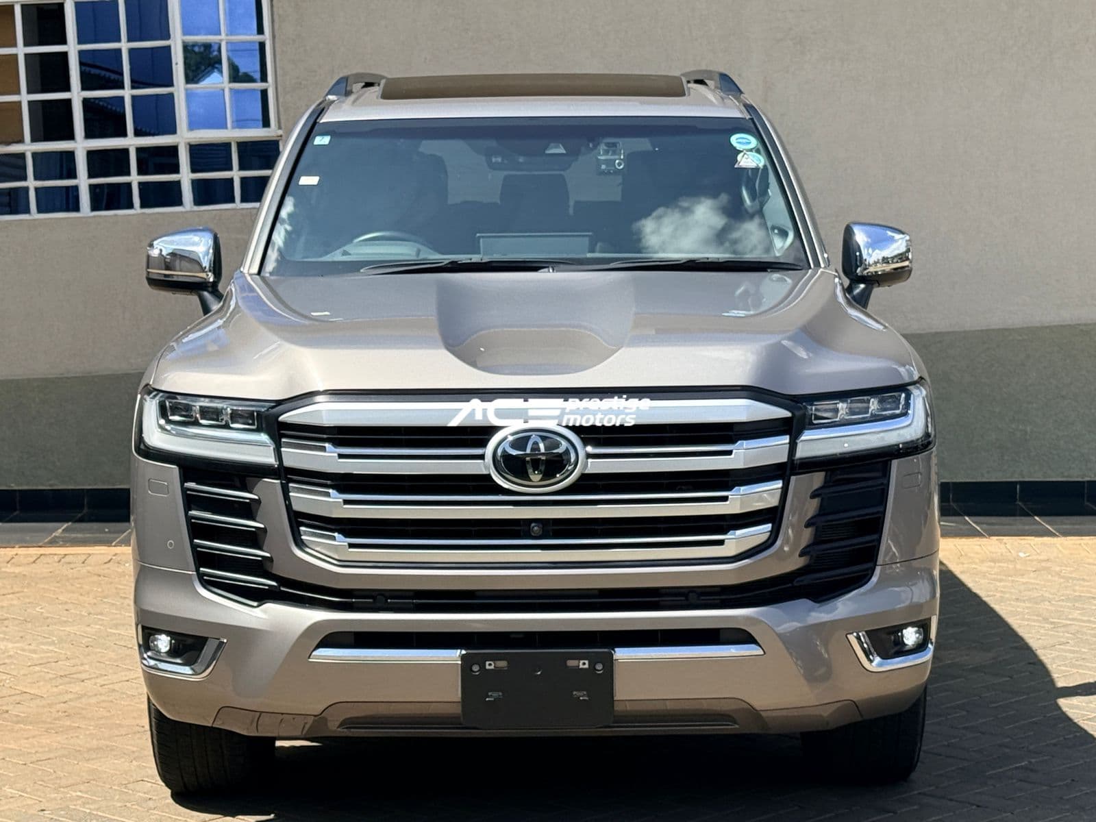Image of Toyota Land Cruiser LC300 ZX YOM - 2022