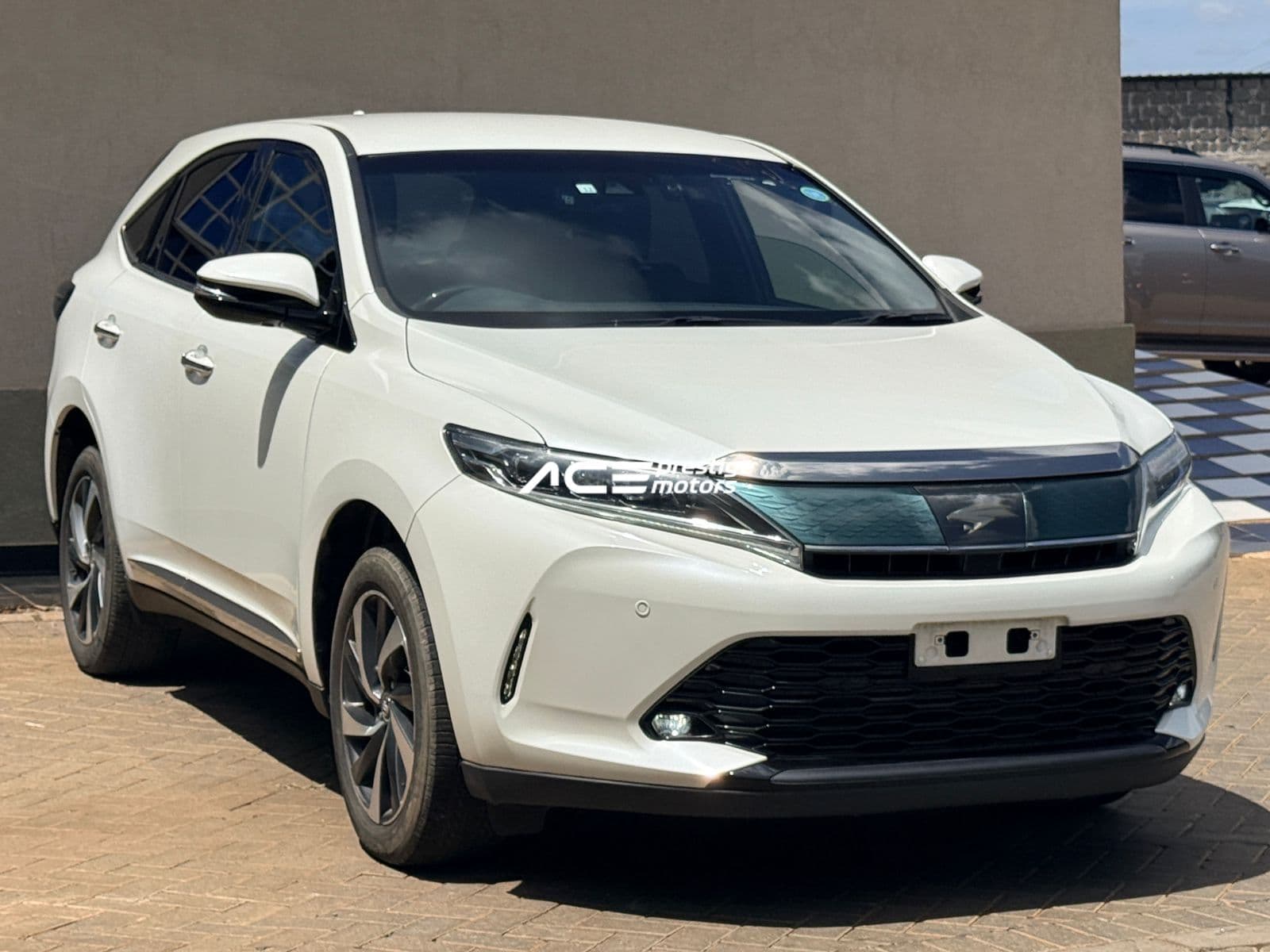 Image of Toyota Harrier Turbo YOM - 2018