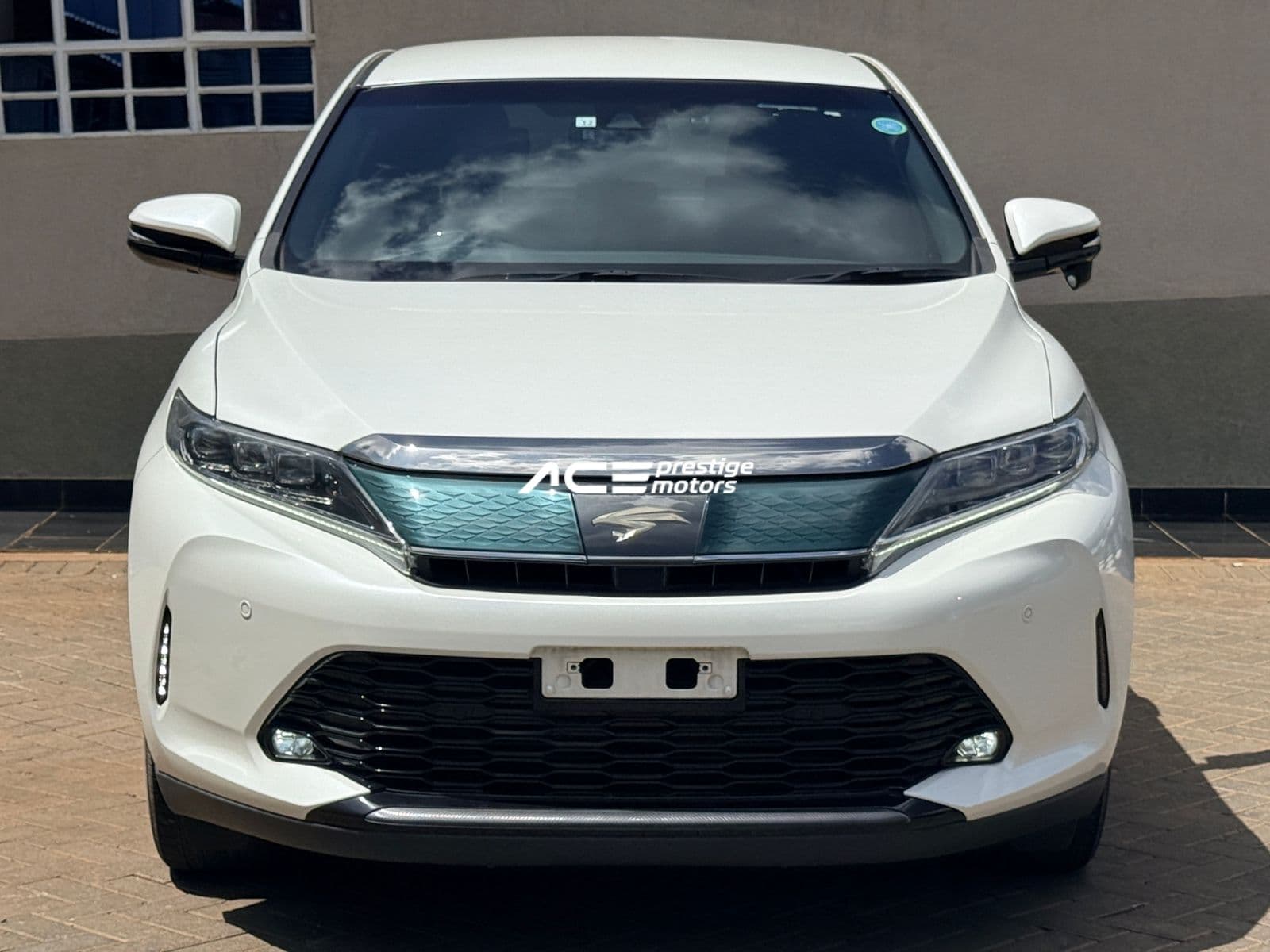Image of Toyota Harrier Turbo YOM - 2018
