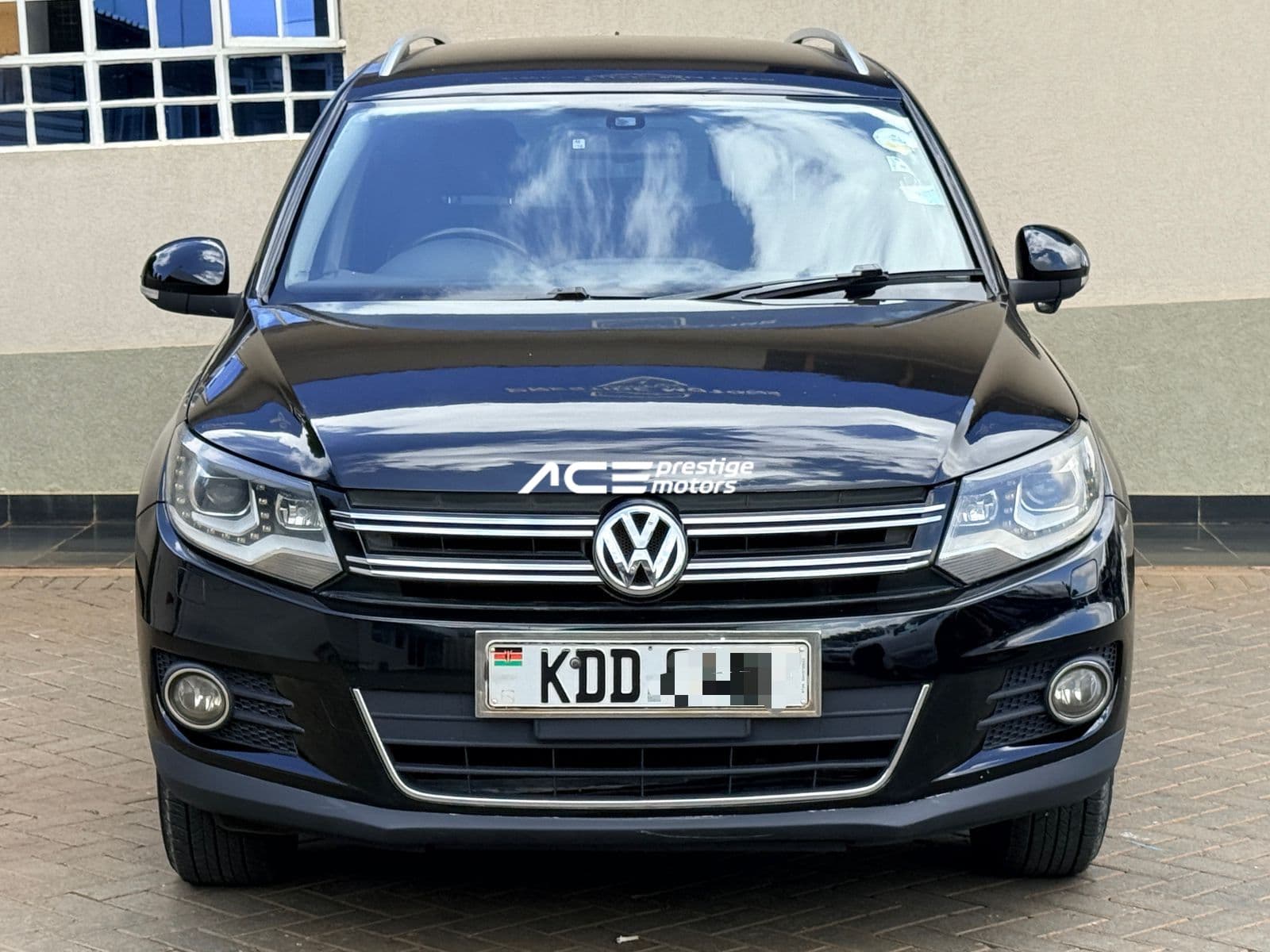 Image of Volkswagen Tiguan YOM - 2014