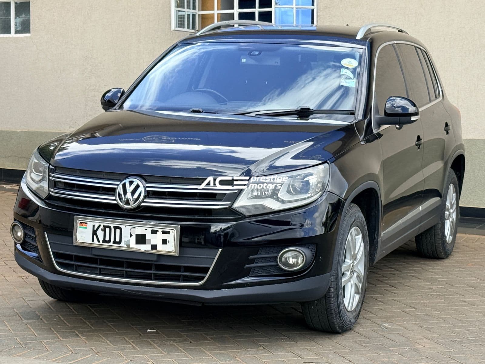 Image of Volkswagen Tiguan YOM - 2014