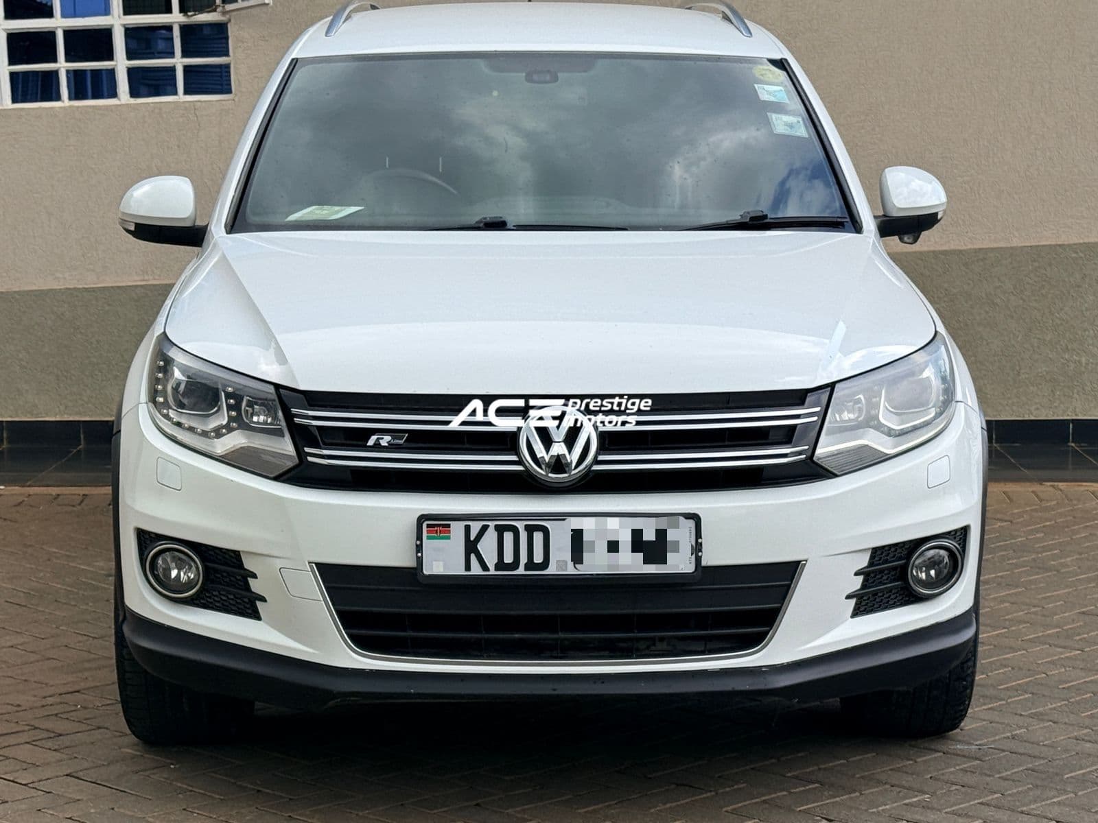 Image of Volkswagen Tiguan R Line YOM - 2014