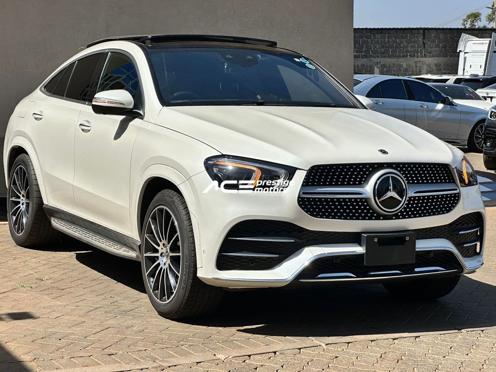 Image of Mercedes-Benz GLE 400d YOM - 2021