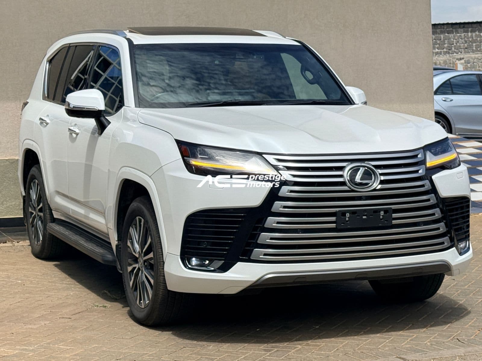Image of Lexus LX600 YOM - 2022