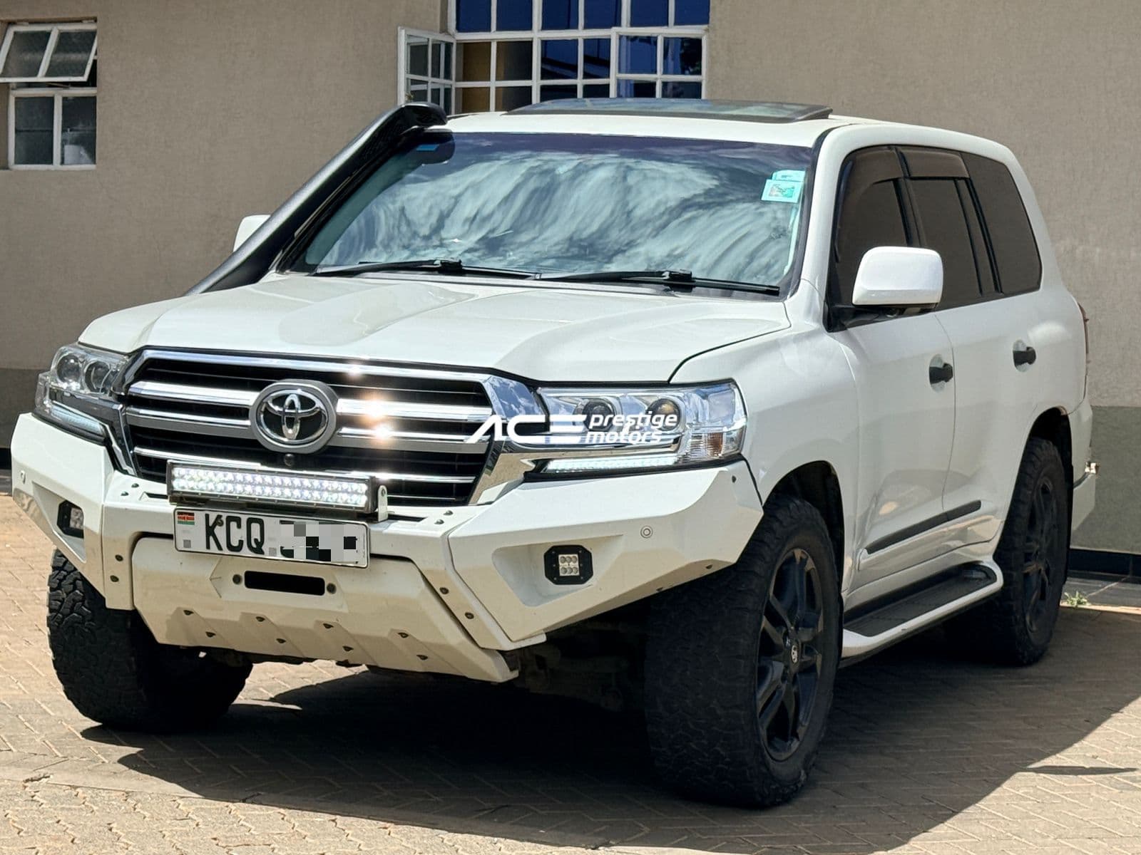 Image of Toyota Land Cruiser LC200 ZX YOM - 2010