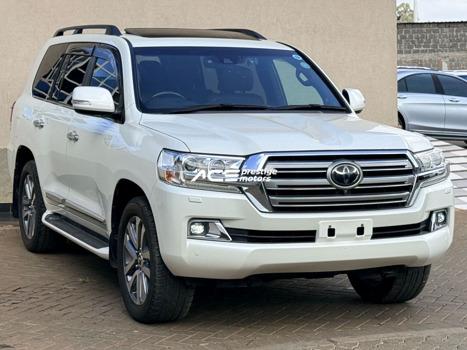 Image of Toyota Land Cruiser LC200 ZX YOM - 2018