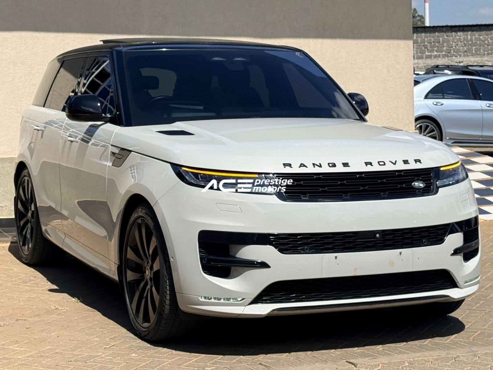 Image of  Rover Range Rover Sport P400 Autobiography  YOM - 2024