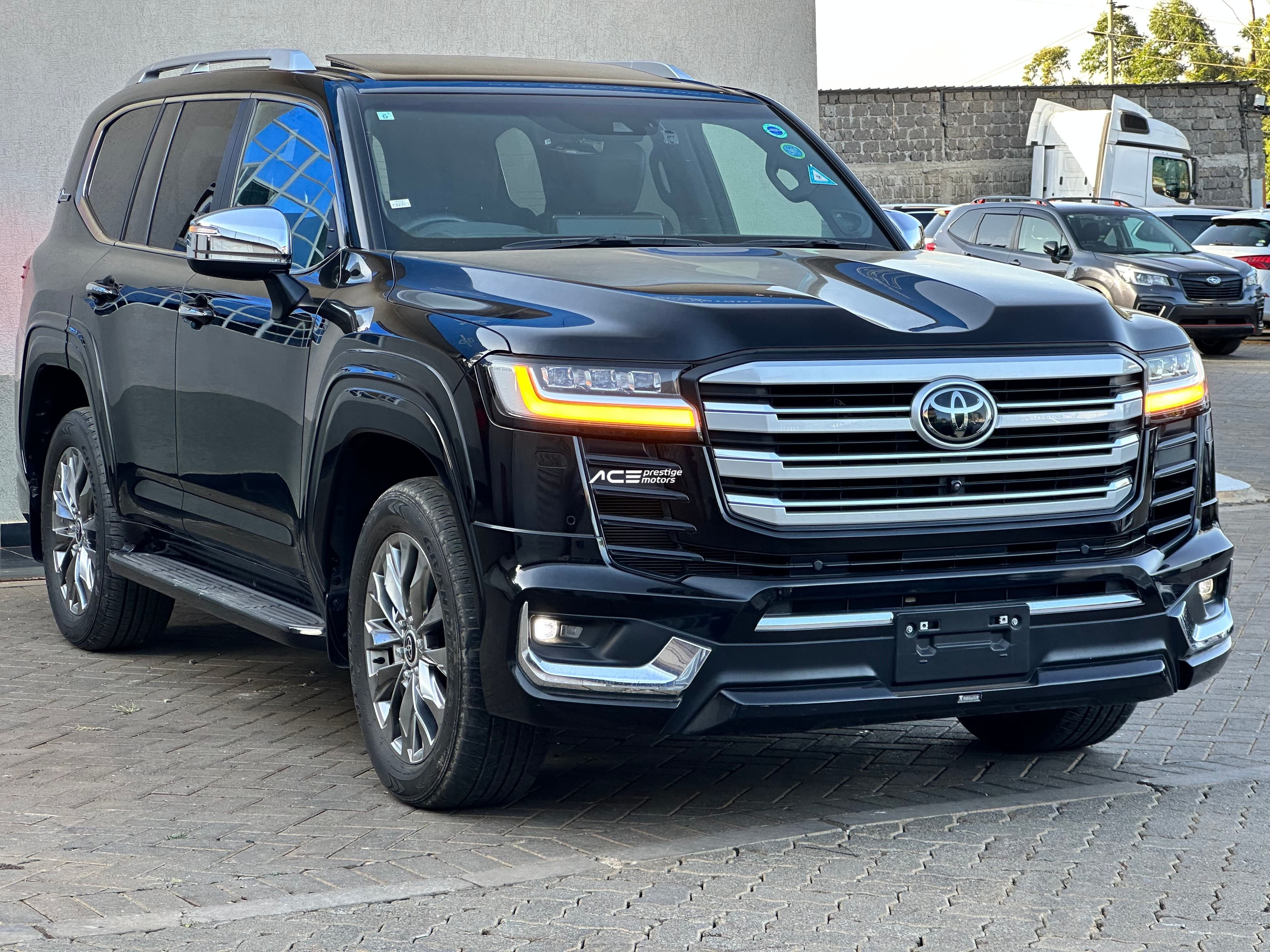 Image of Toyota LandCruiser LC300 ZX YOM - 2023