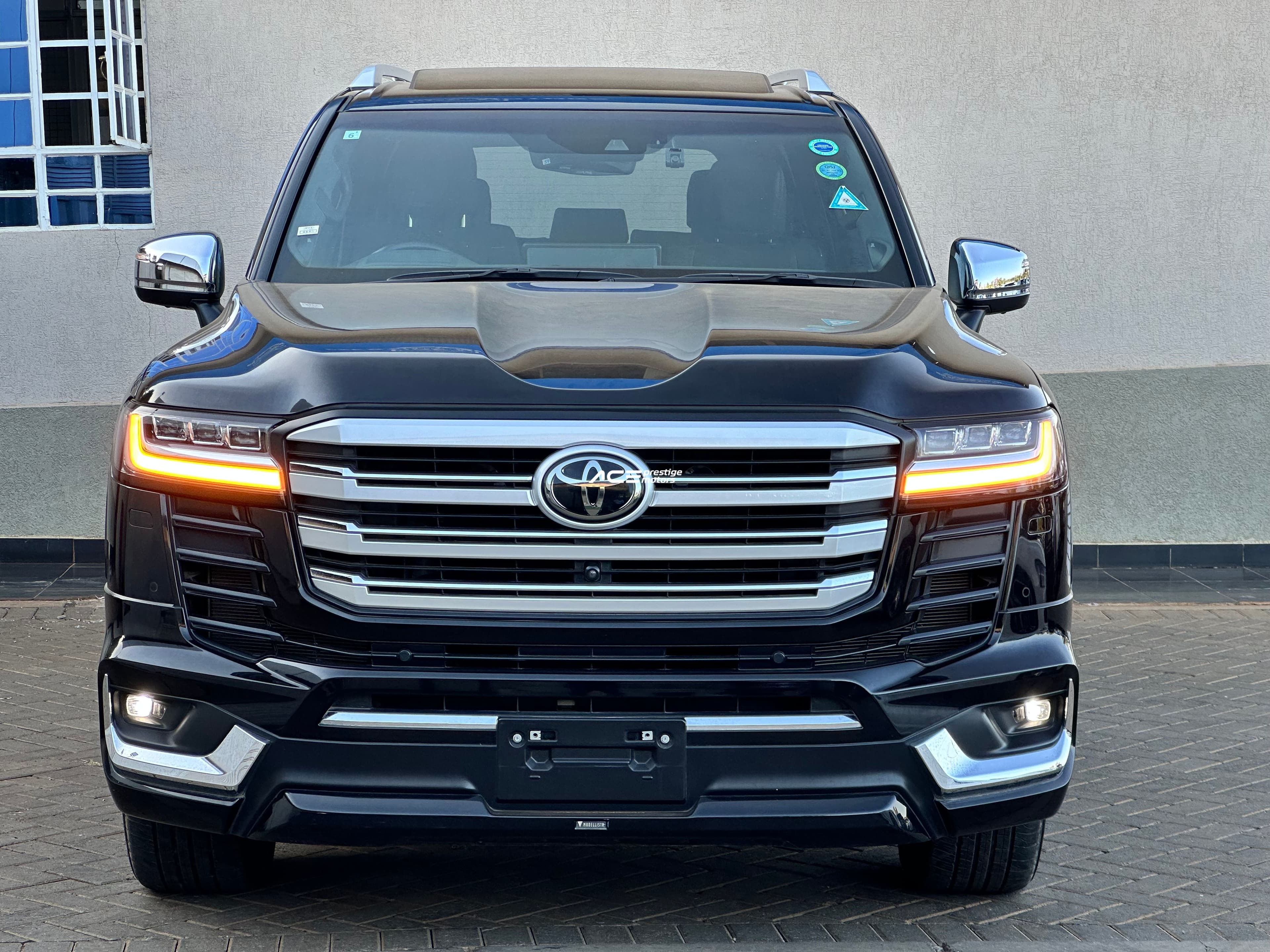 Image of Toyota LandCruiser LC300 ZX YOM - 2023