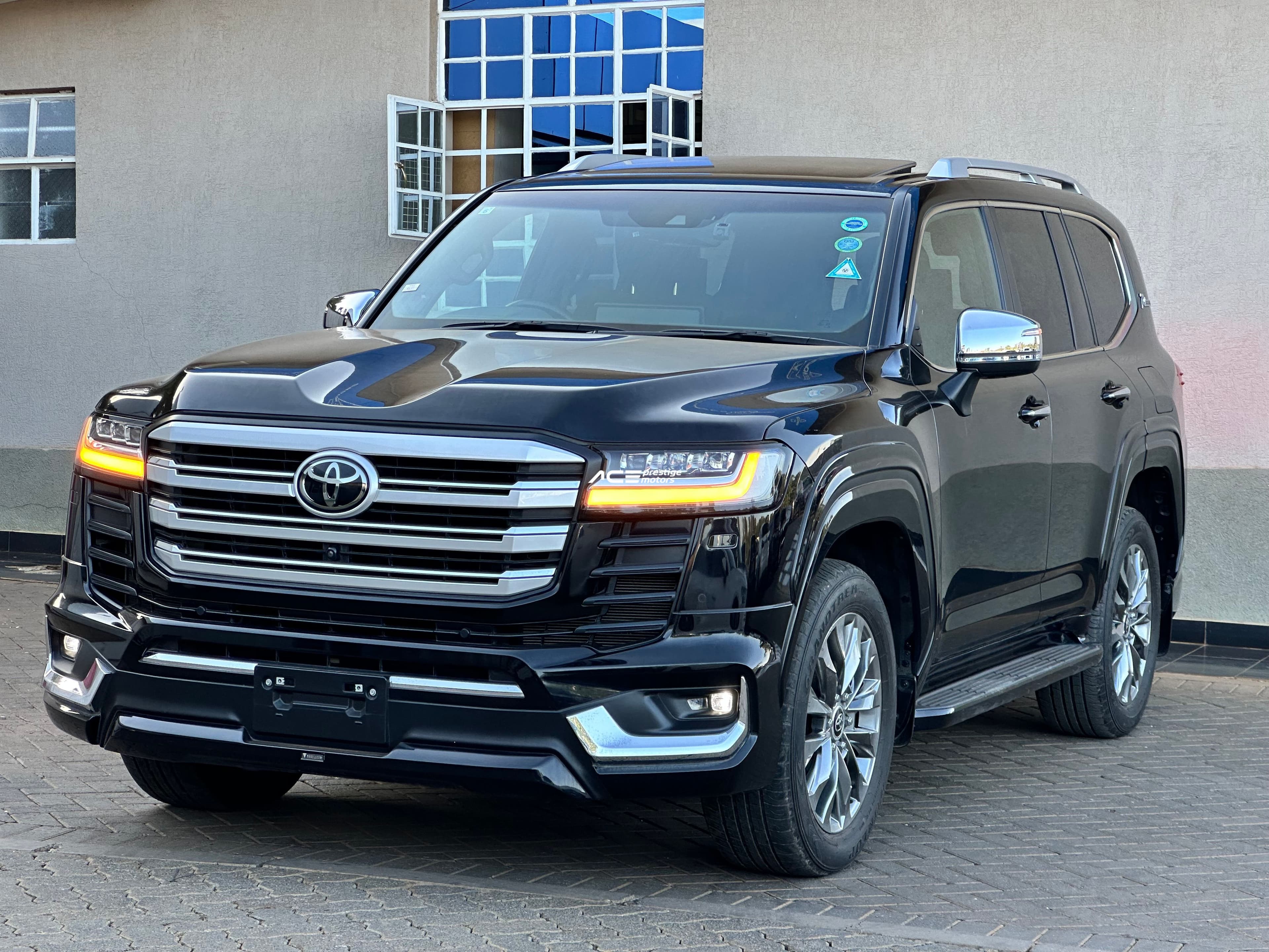 Image of Toyota LandCruiser LC300 ZX YOM - 2023