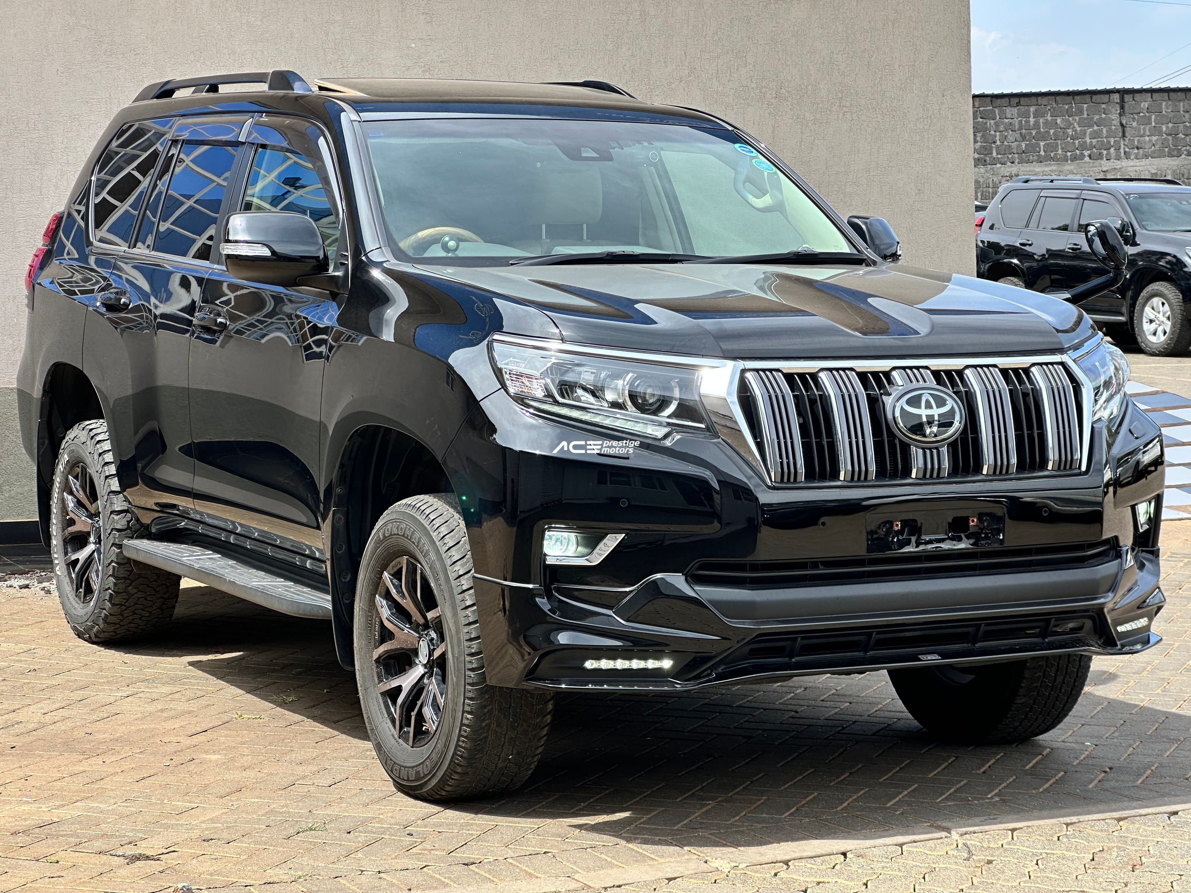 Image of Toyota Land Cruiser Prado TX YOM - 2020
