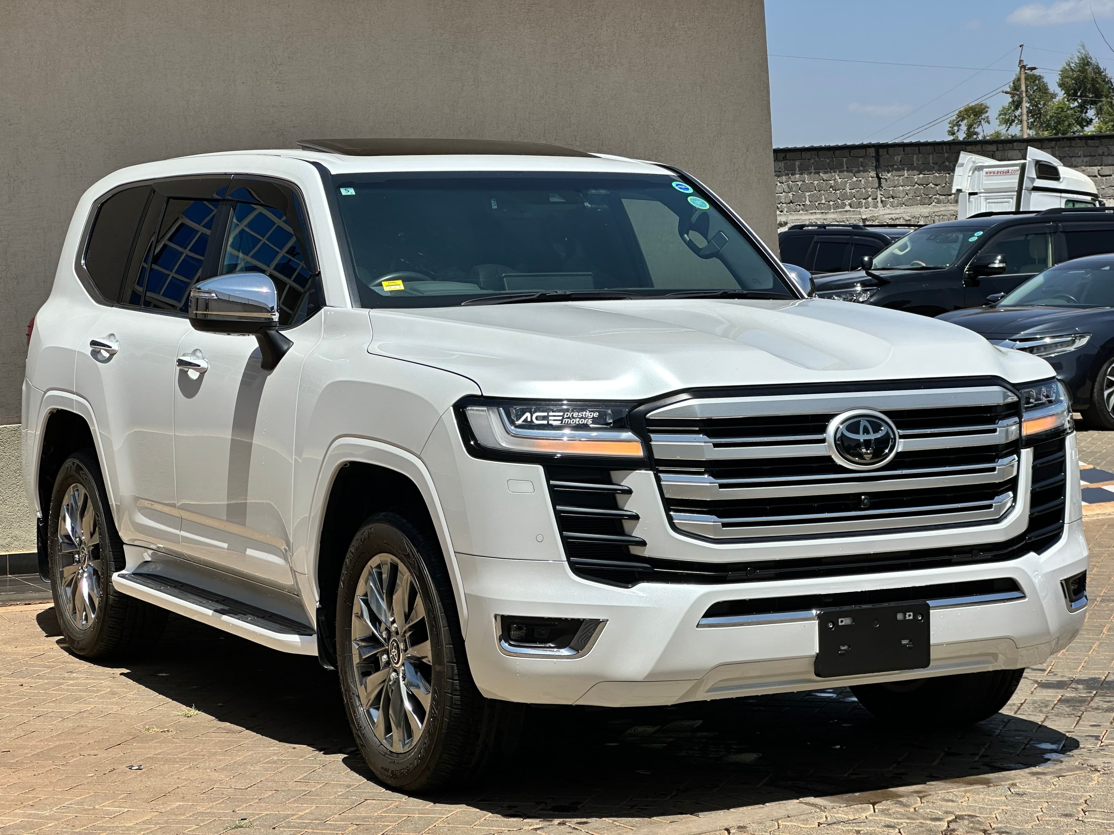 Image of Toyota LandCruiser LC300 ZX YOM - 2022