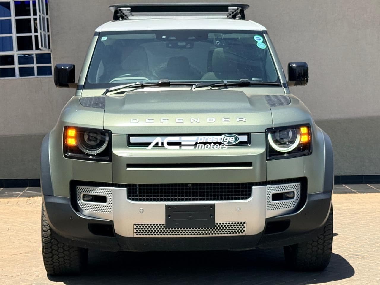 Image of Land Rover Defender D300 YOM - 2021