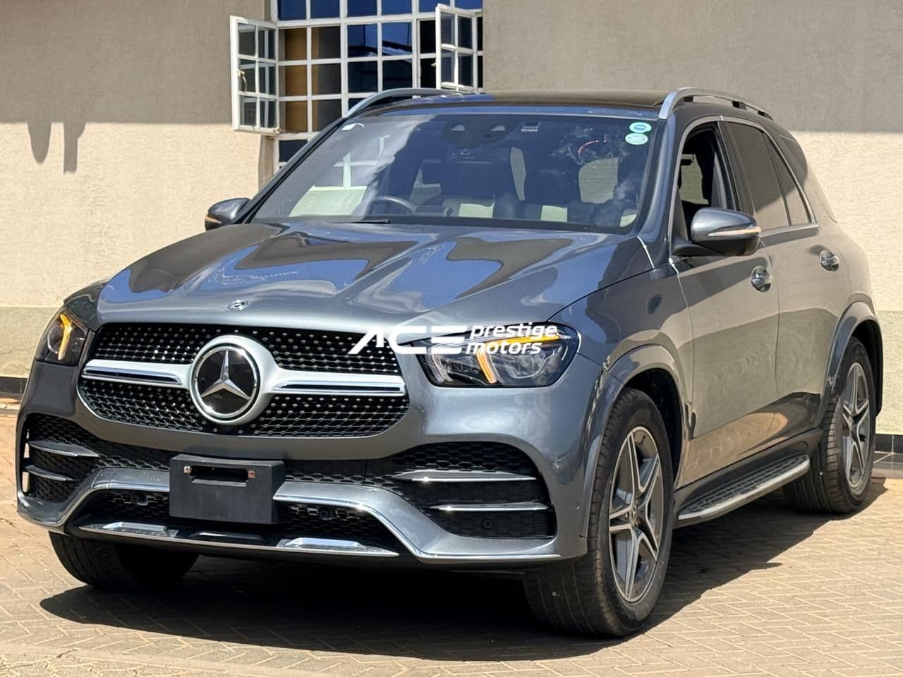 Image of Mercedes-Benz GLE300d  YOM - 2020