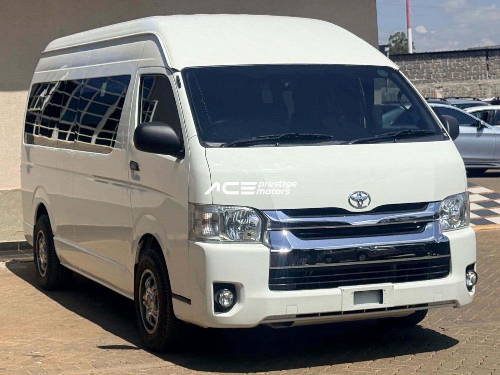 Image of Toyota Hiace Commuter YOM - 2019