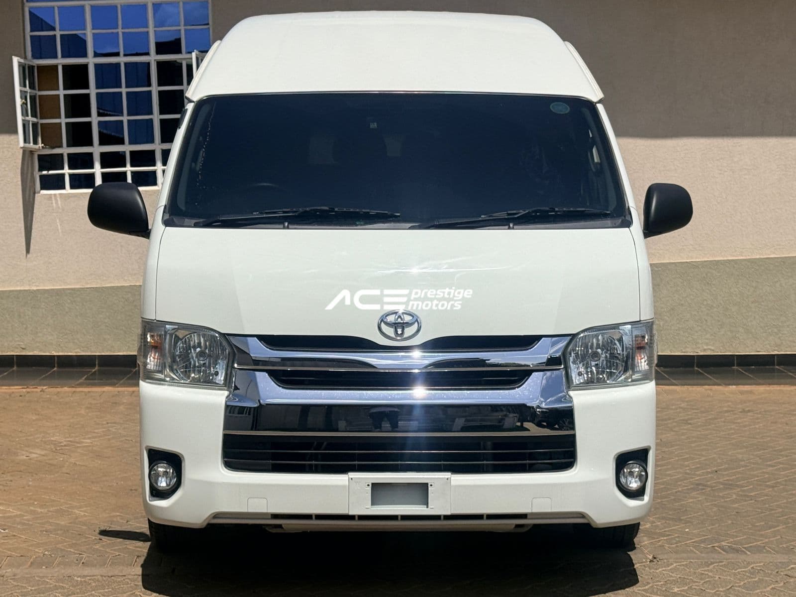 Image of Toyota Hiace Commuter YOM - 2019