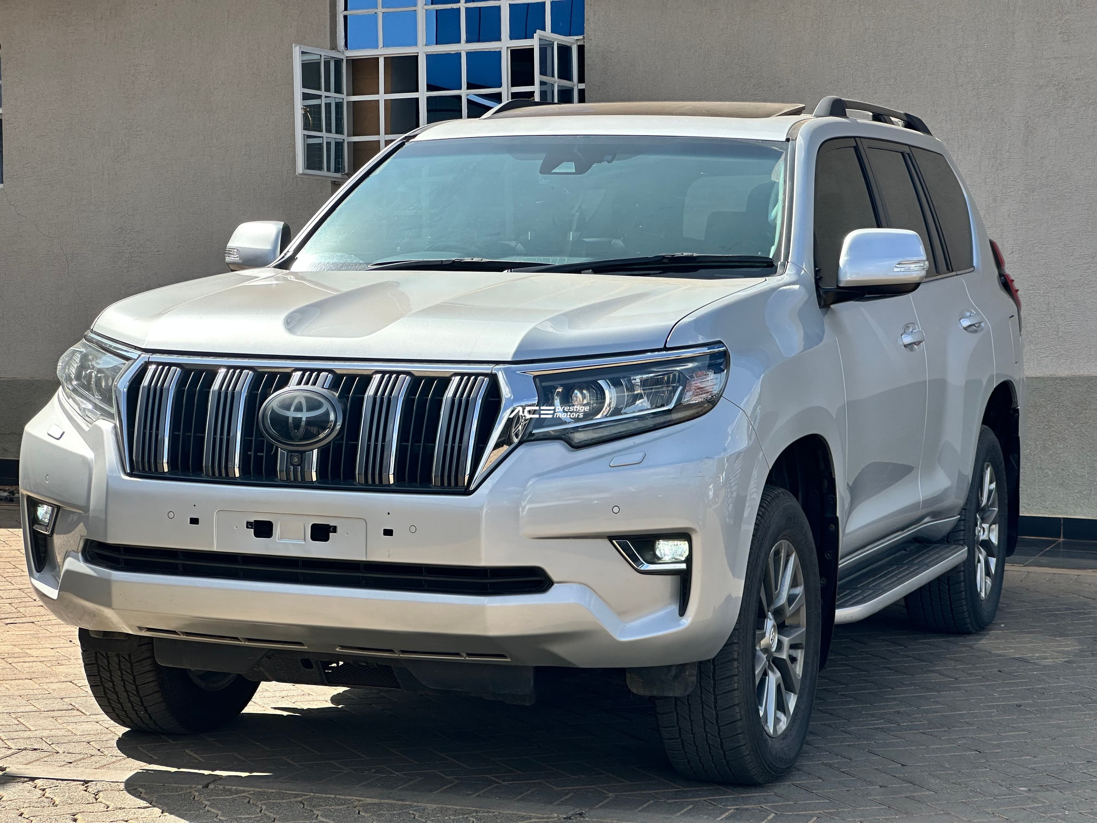 Image of Toyota Land Cruiser Prado VXL YOM - 2018