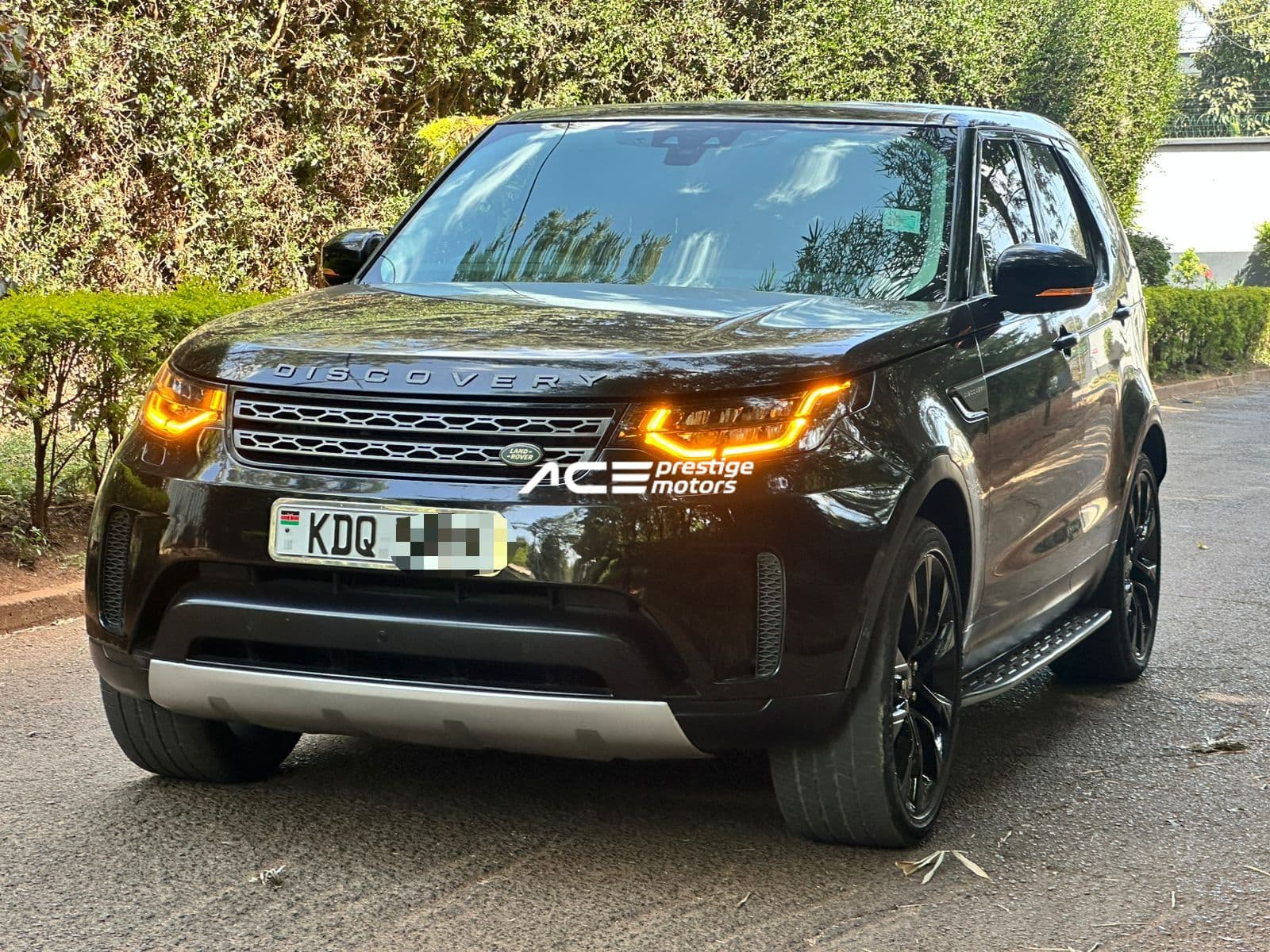 Image of Land Rover Discovery  YOM - 2017