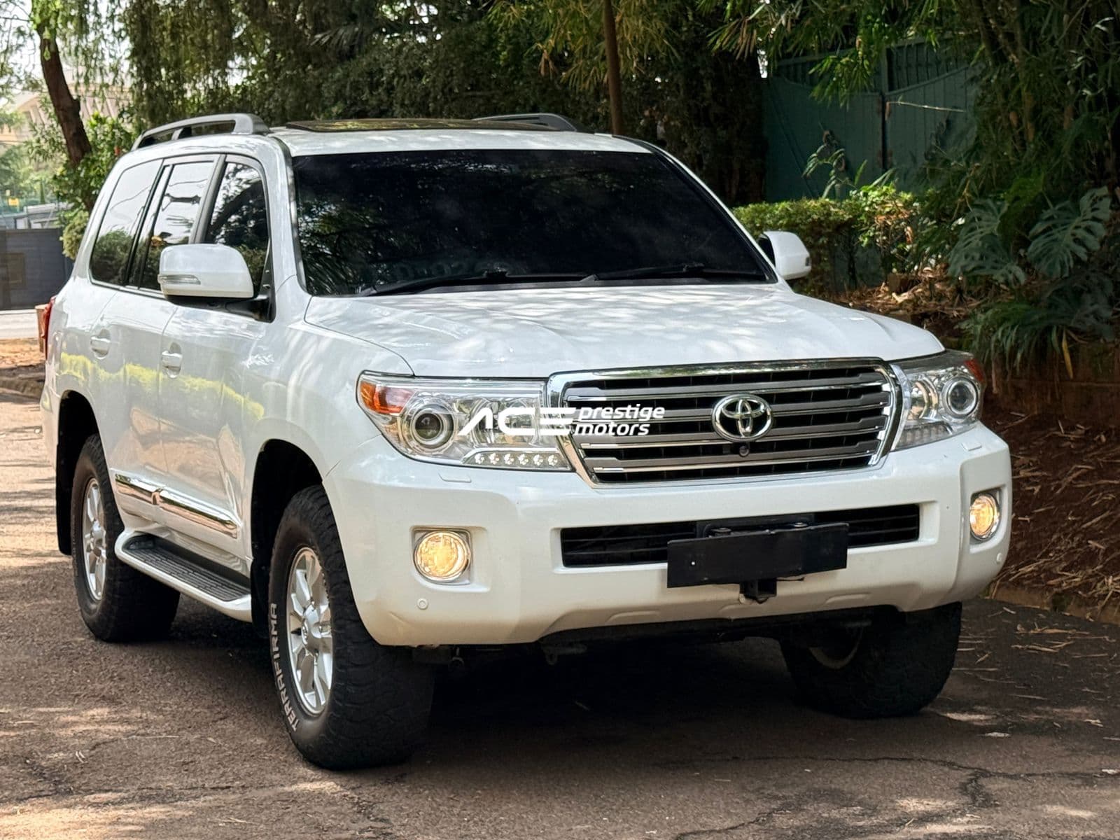 Image of Toyota Land Cruiser LC200 VX YOM - 2015