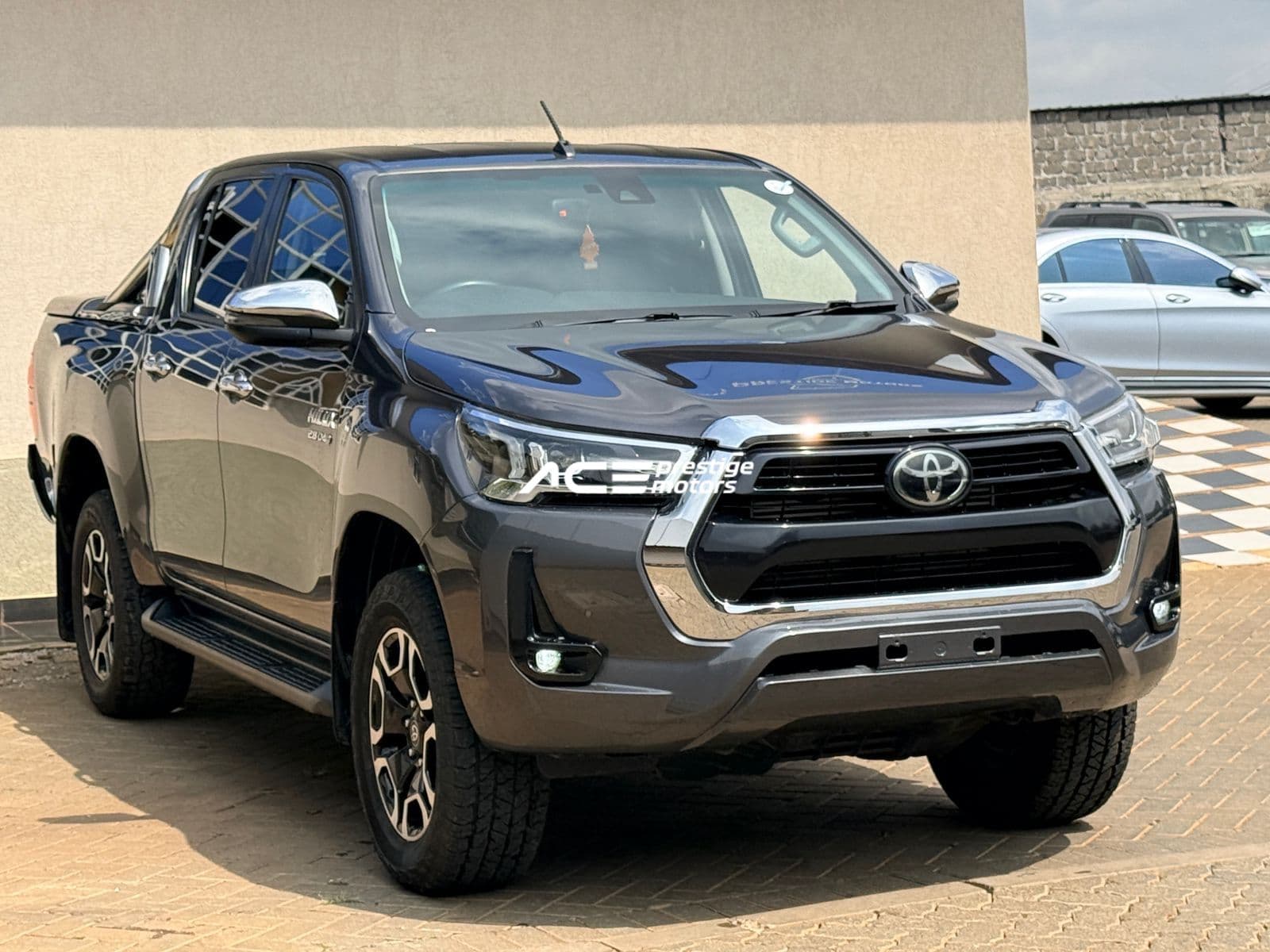 Image of Toyota Hilux YOM - 2021