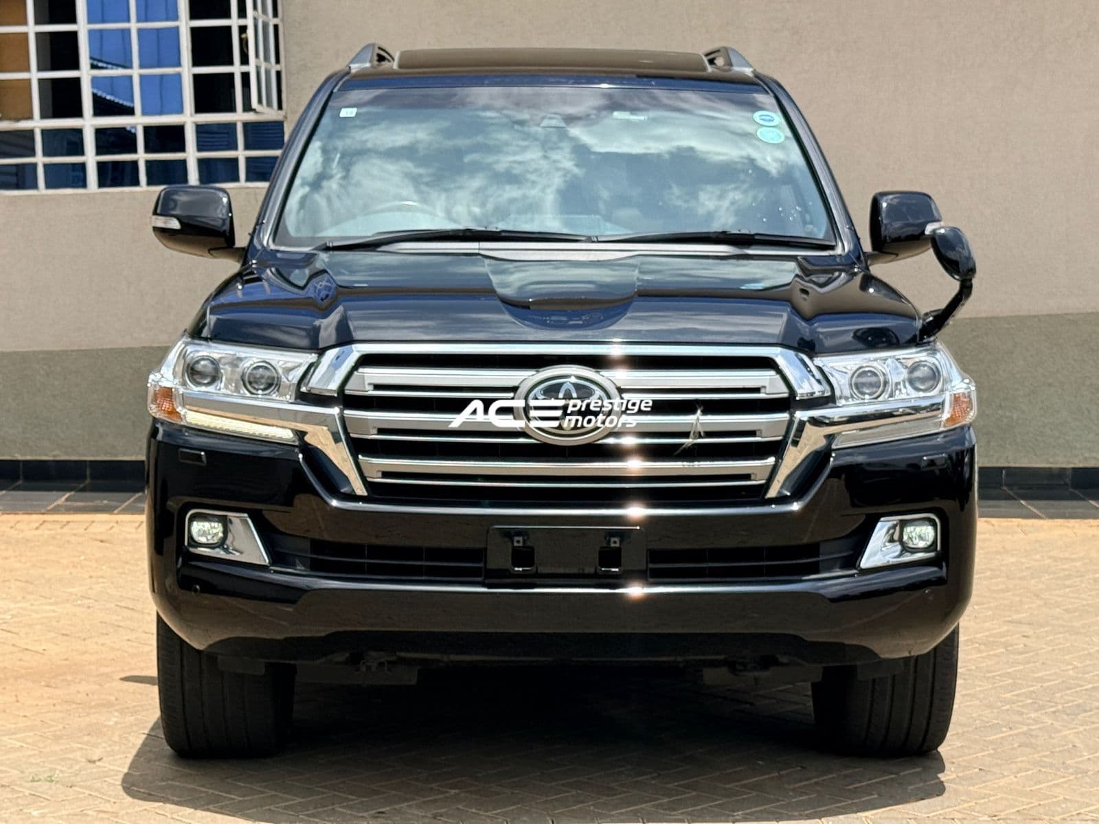 Image of Land Cruiser V8 ZX YOM - 2018
