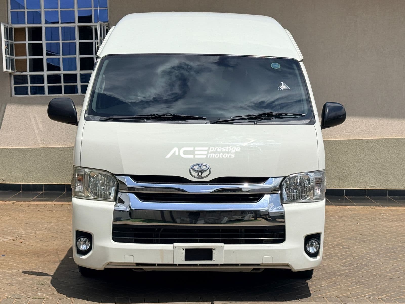 Image of Toyota Commuter YOM - 2018