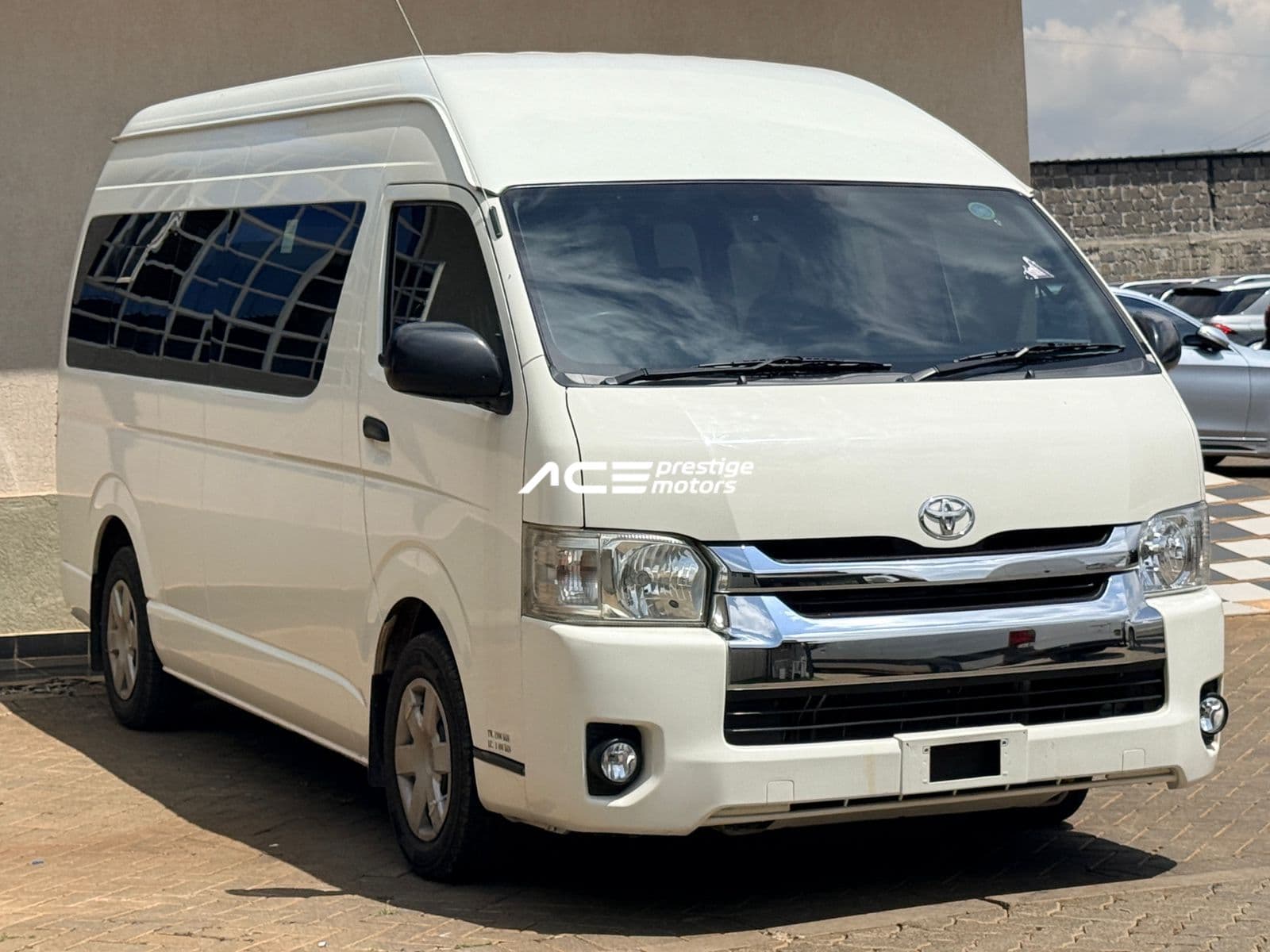 Image of Toyota Commuter YOM - 2018