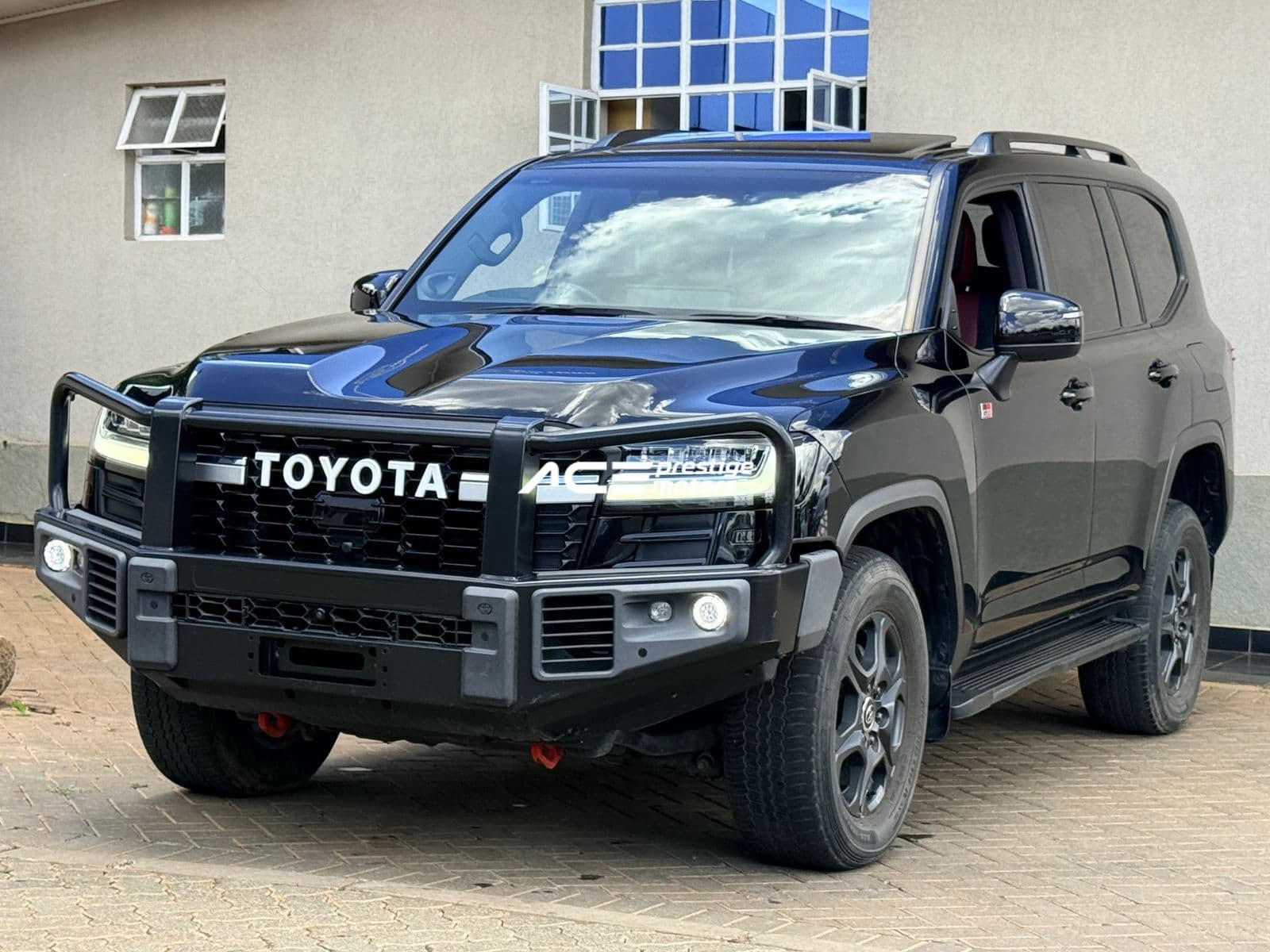 Image of Toyota Land Cruiser 300 GR Sport YOM - 2021
