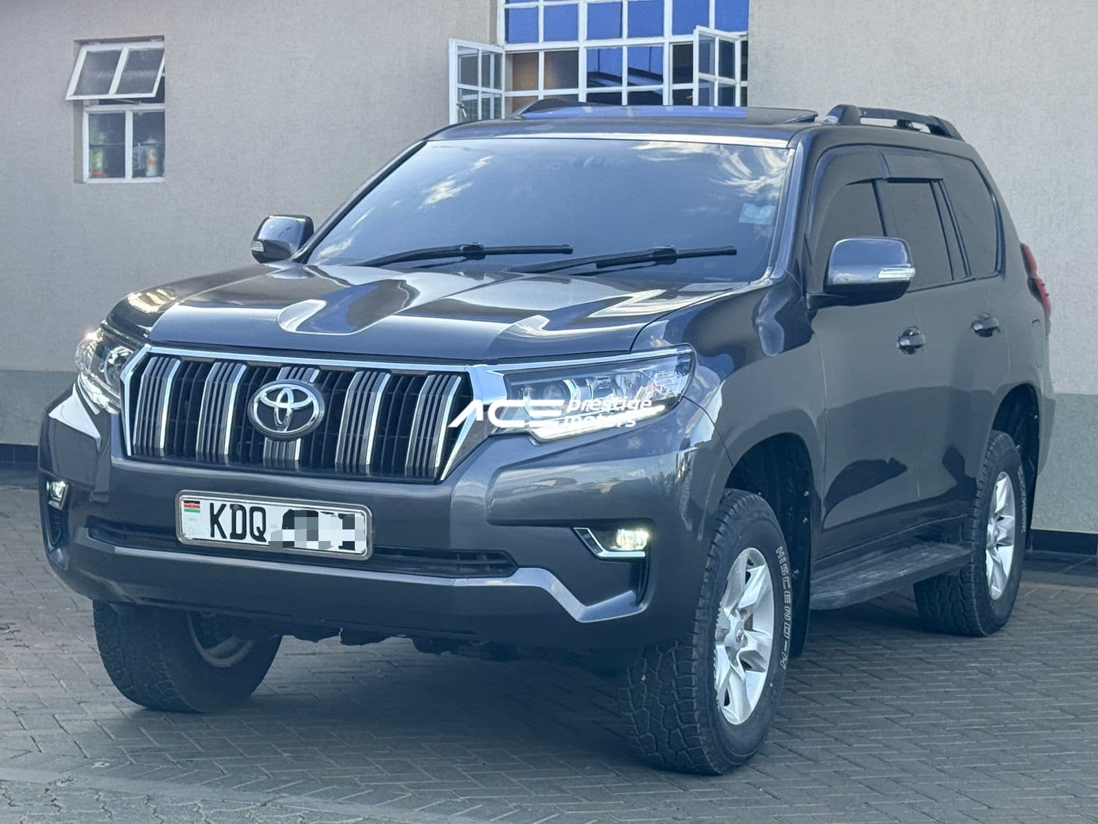 Image of Toyota Land Cruiser Prado VXL YOM - 2013