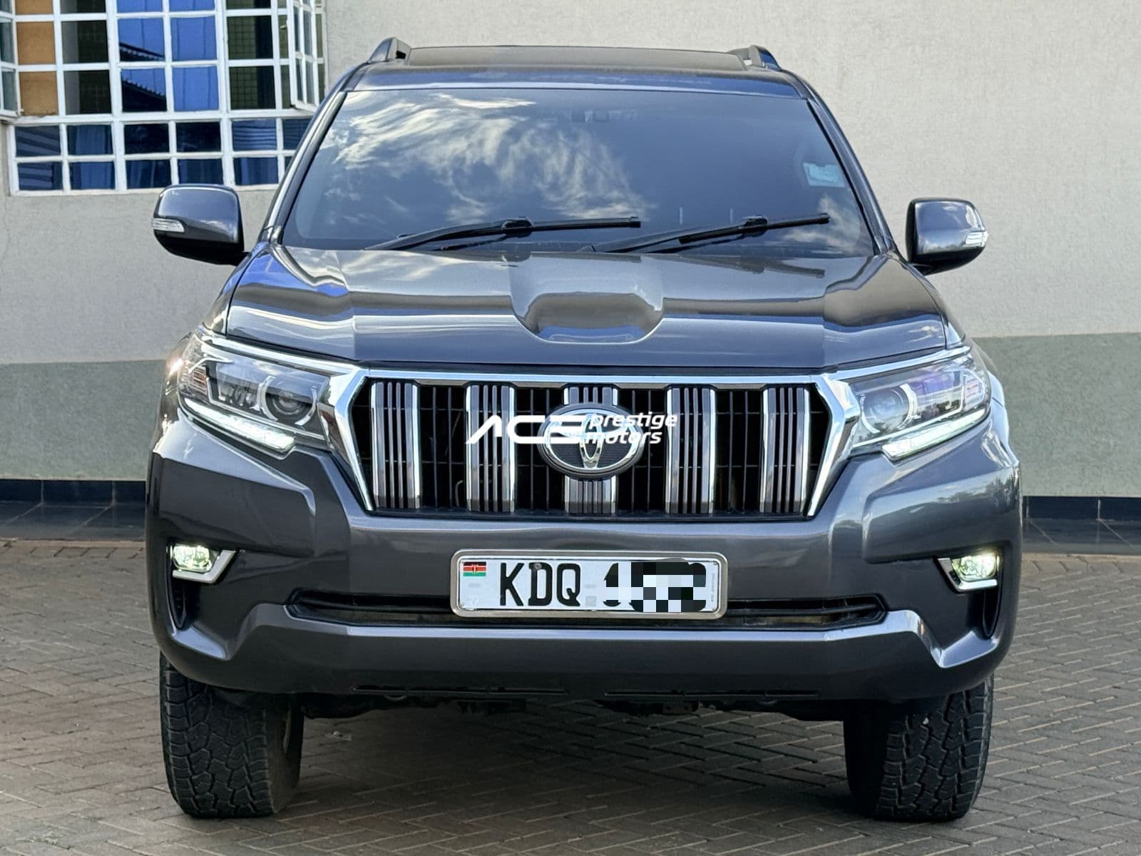 Image of Toyota Land Cruiser Prado VXL YOM - 2013
