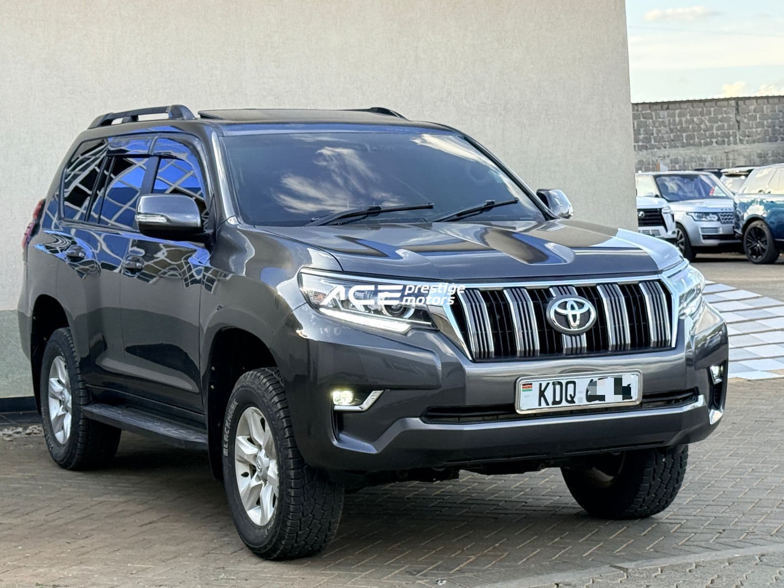 Image of Toyota Land Cruiser Prado VXL YOM - 2013