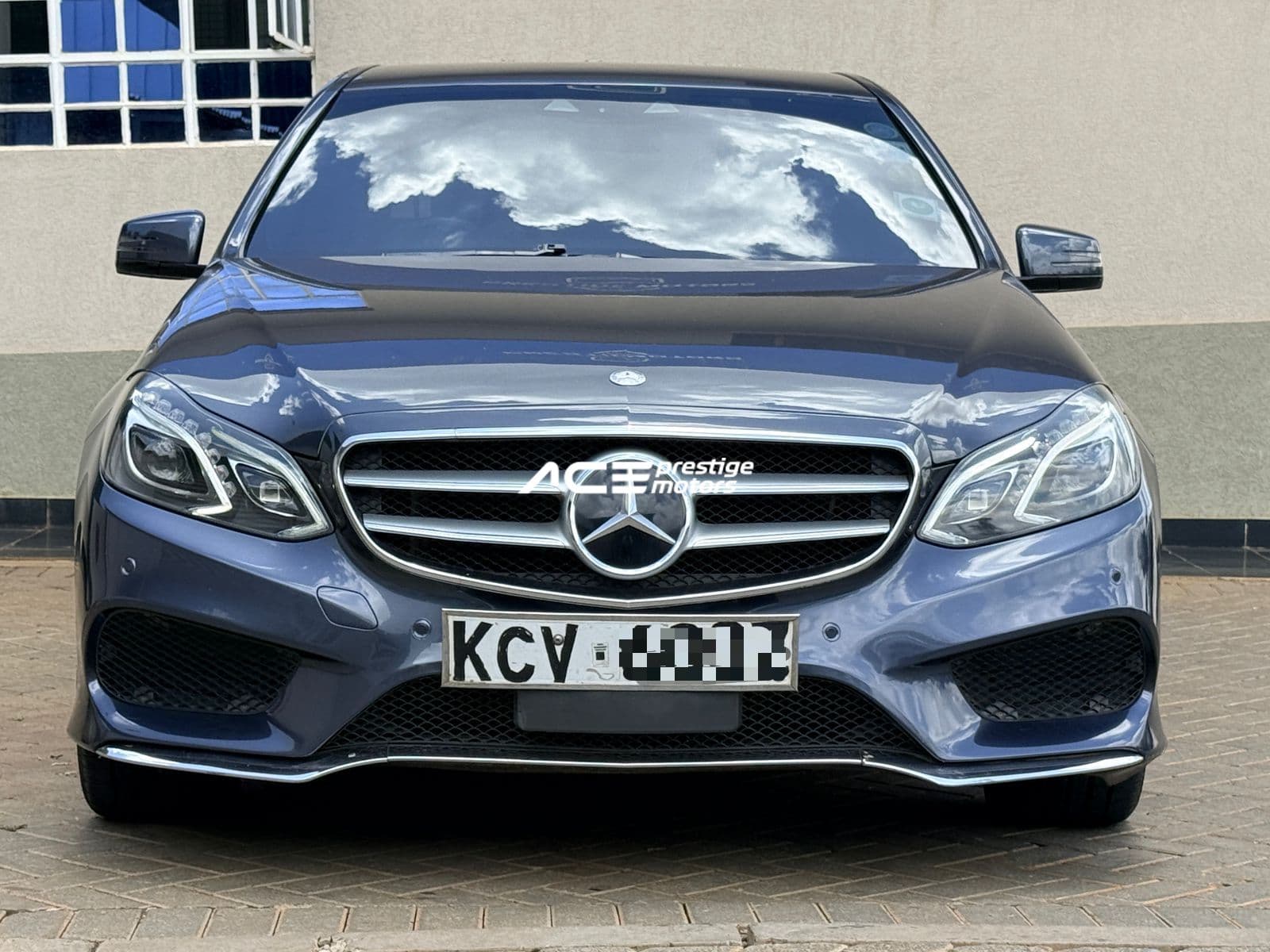 Image of Mercedes E250 YOM - 2013