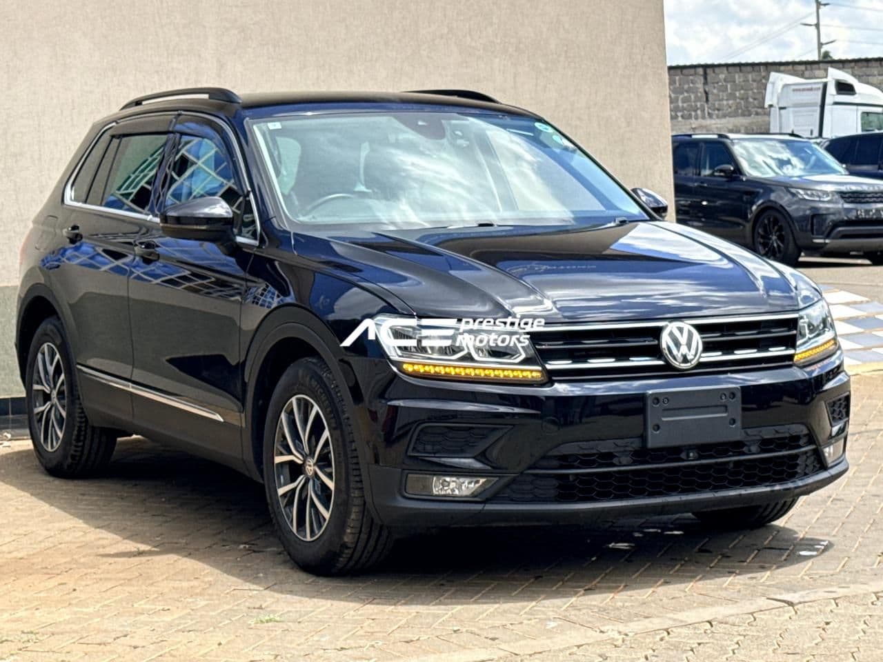 Image of Volkswagen Tiguan YOM - 2020