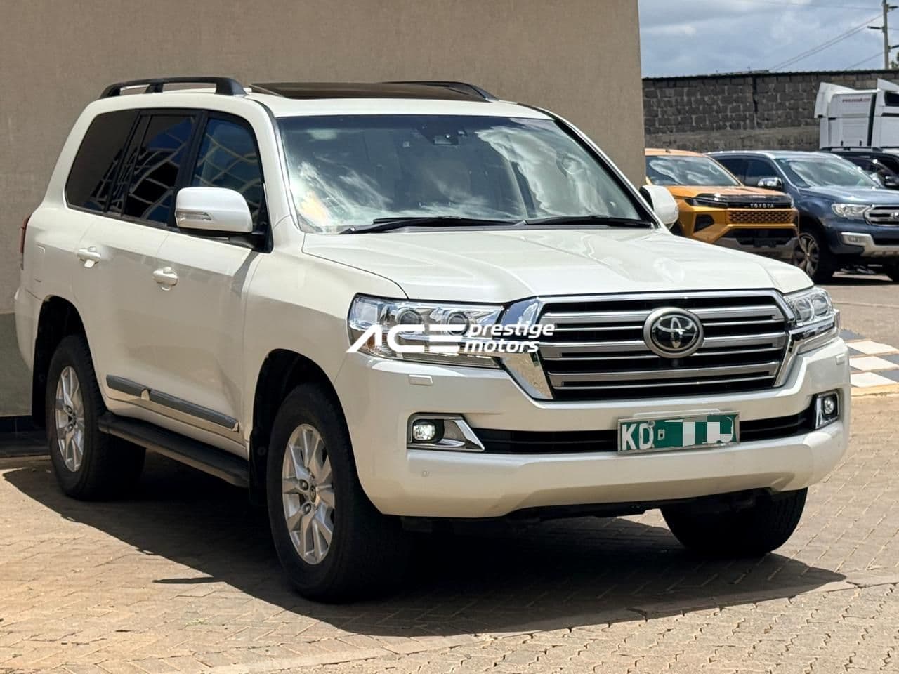 Image of Toyota Land Cruiser Sahara YOM - 2018